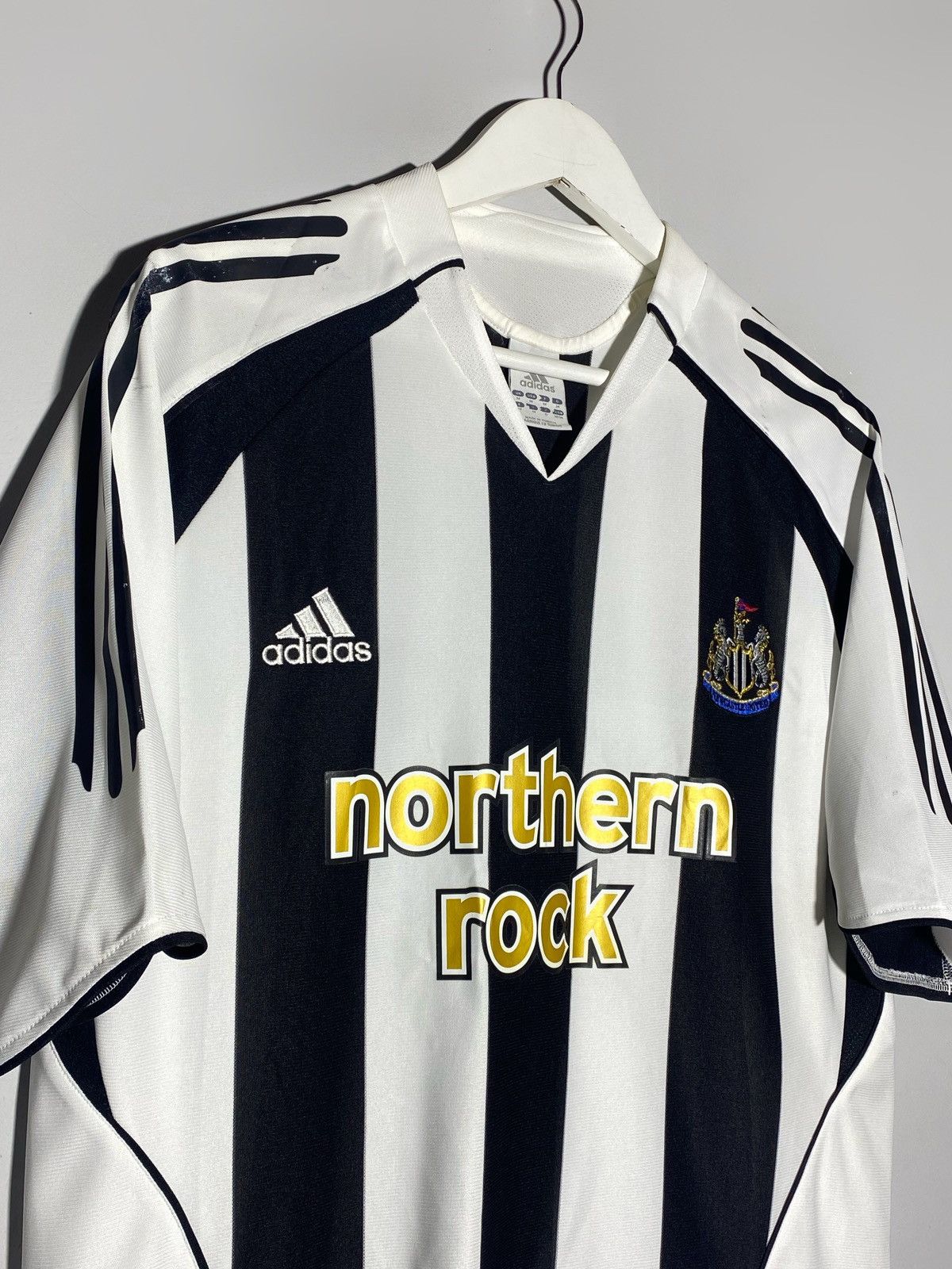Adidas × Vintage Vintage Adidas Newcastle United Hype Y2k Blokecore Jersey Size US M / EU 48-50 / 2 - 3 Thumbnail