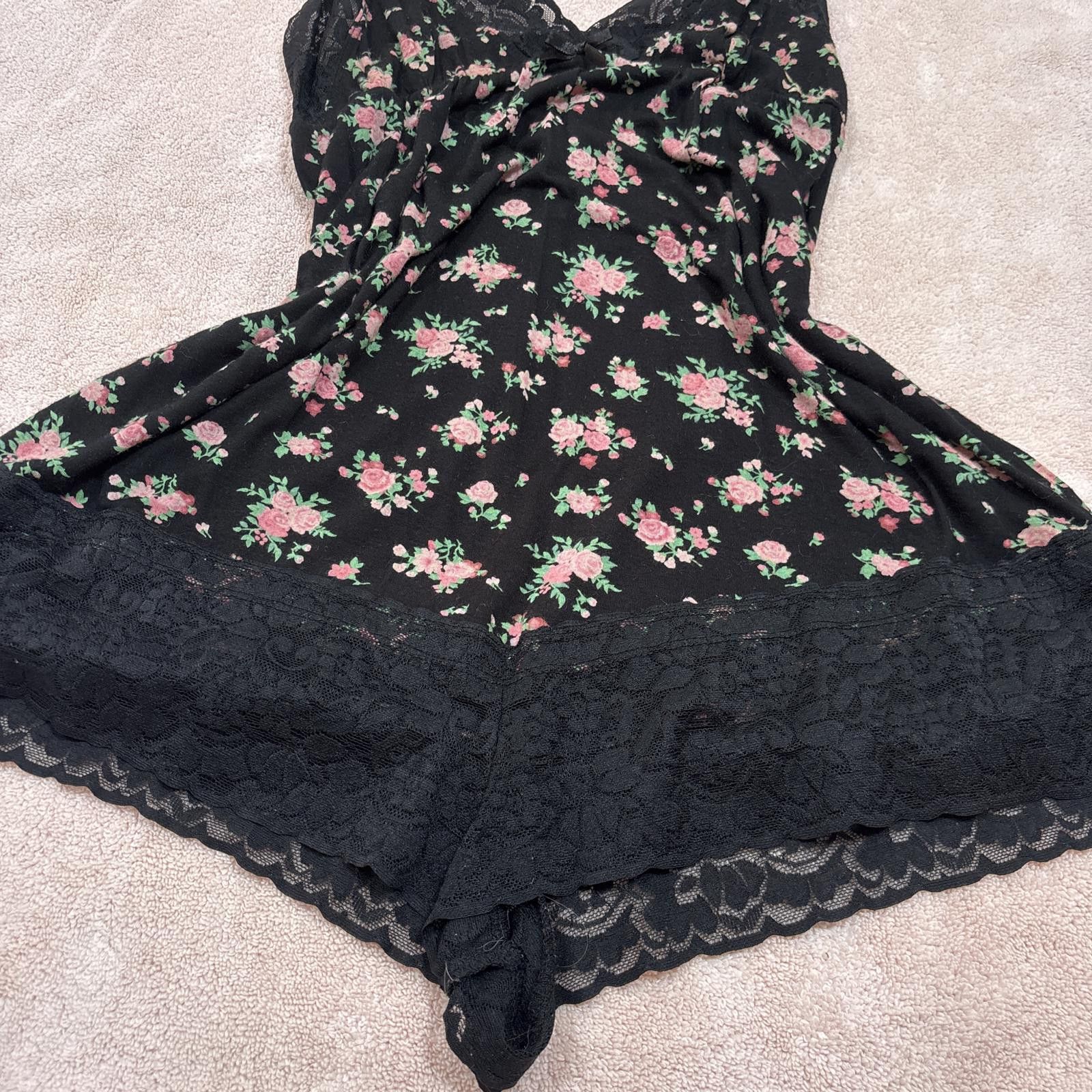 Forever 21 vintage forever 21 floral lace romper Size S / US 4 / IT 40 - 3 Thumbnail