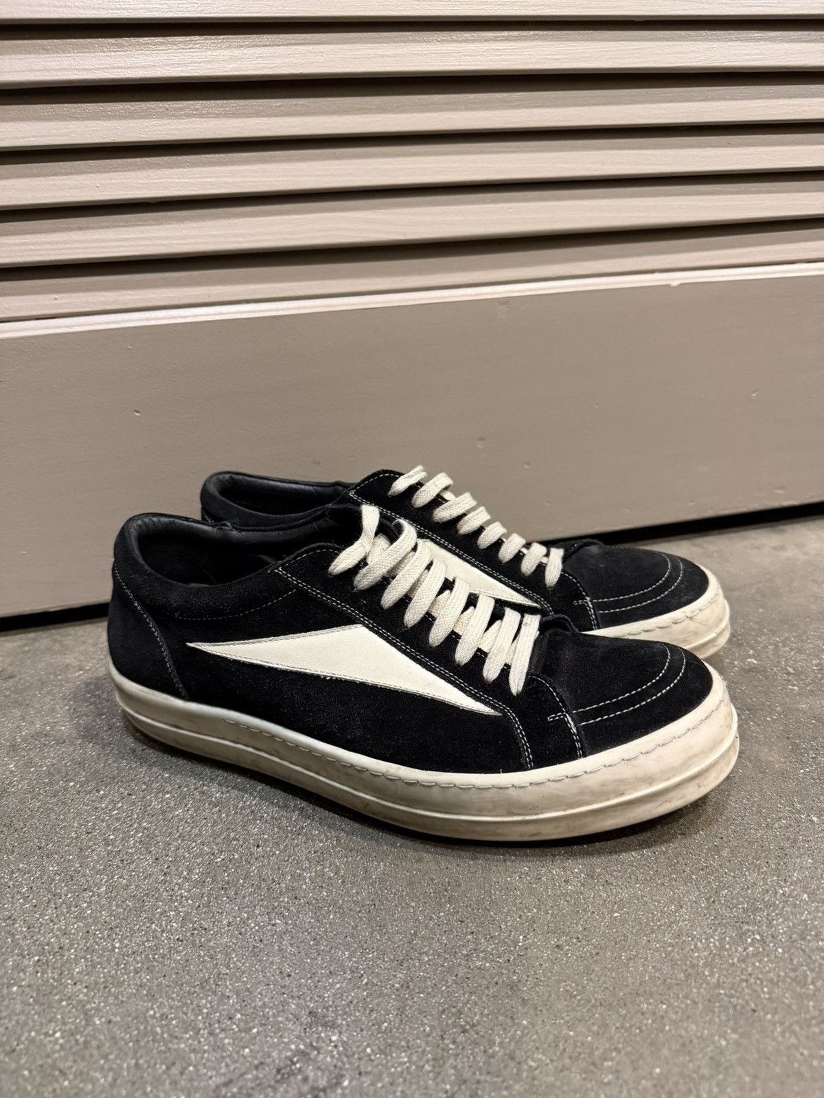 Suede Vintage Sneakers 44