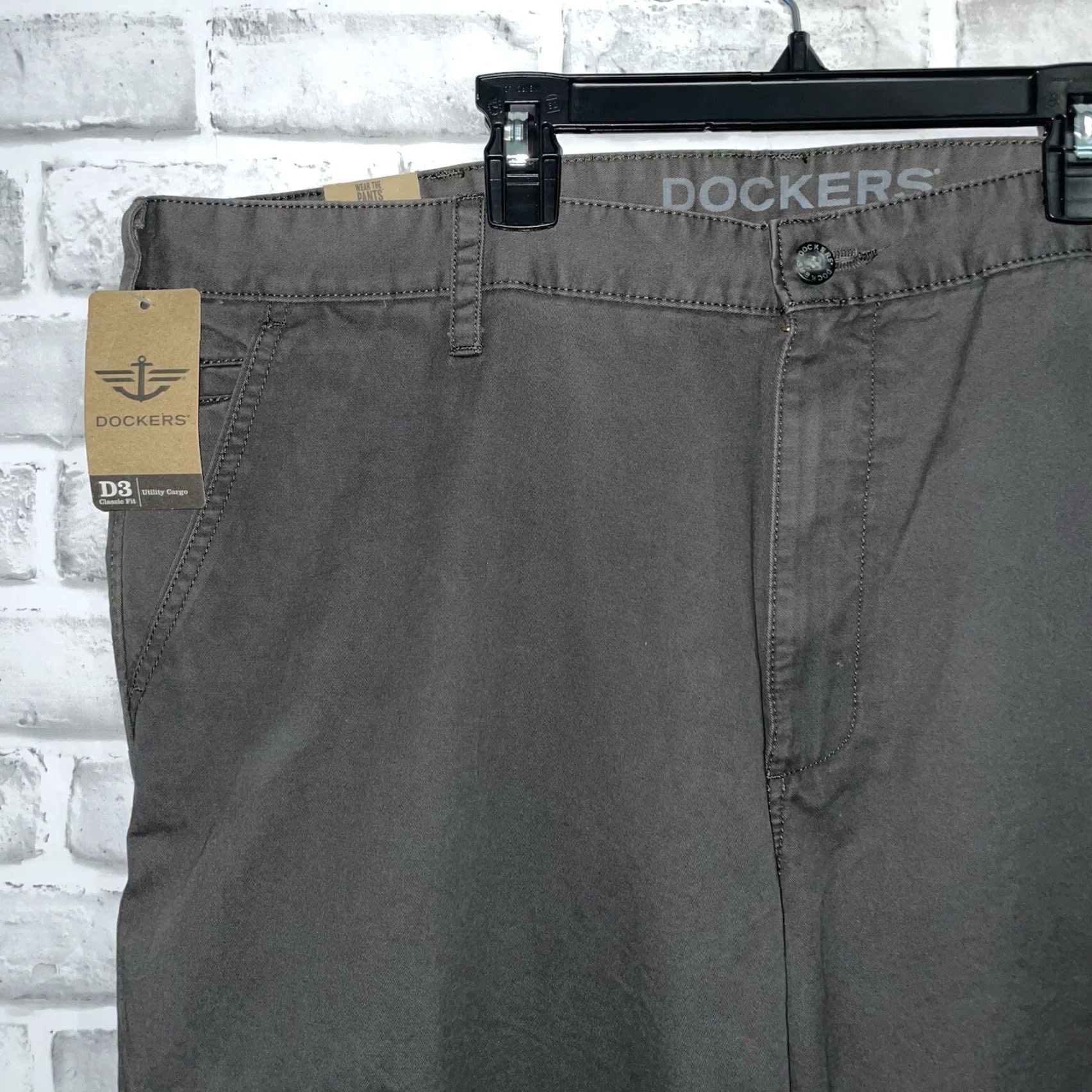 Dockers VINTAGE Dockers Classic Fit Men’s Gray Cotton Chino Pants 42x30 Size US 42 / EU 58 - 2 Thumbnail