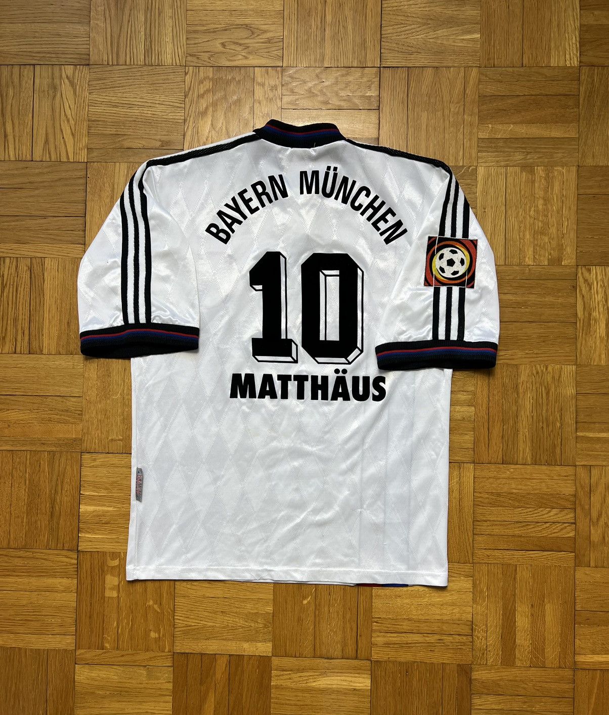 Adidas × Vintage Adidas Bayern Munich 1996/1998 Matthäus #10 Soccer Jersey Size US M / EU 48-50 / 2 - 4 Thumbnail