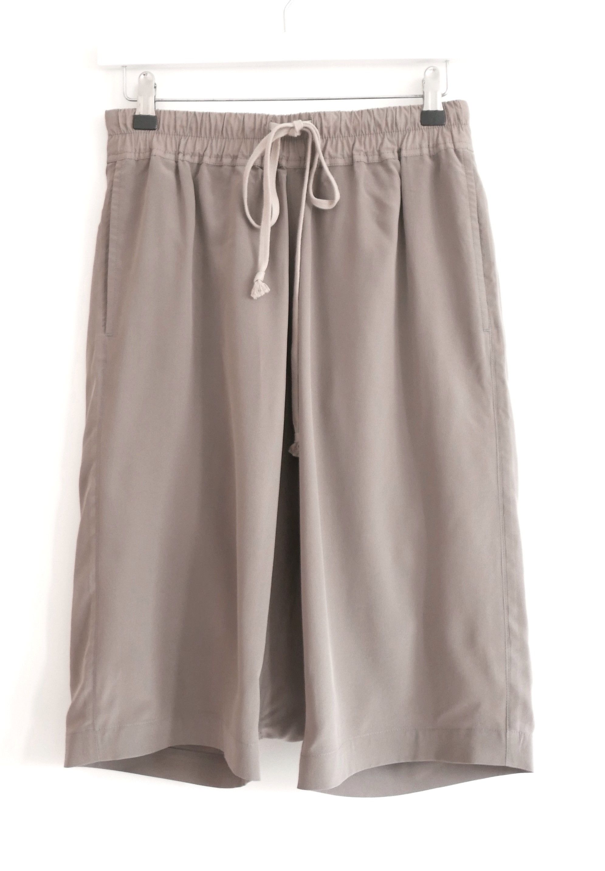 image of Rick Owens Ss18 Sisyphus Dust Silk Pods Shorts in Dust Grey, Women's (Size 26)
