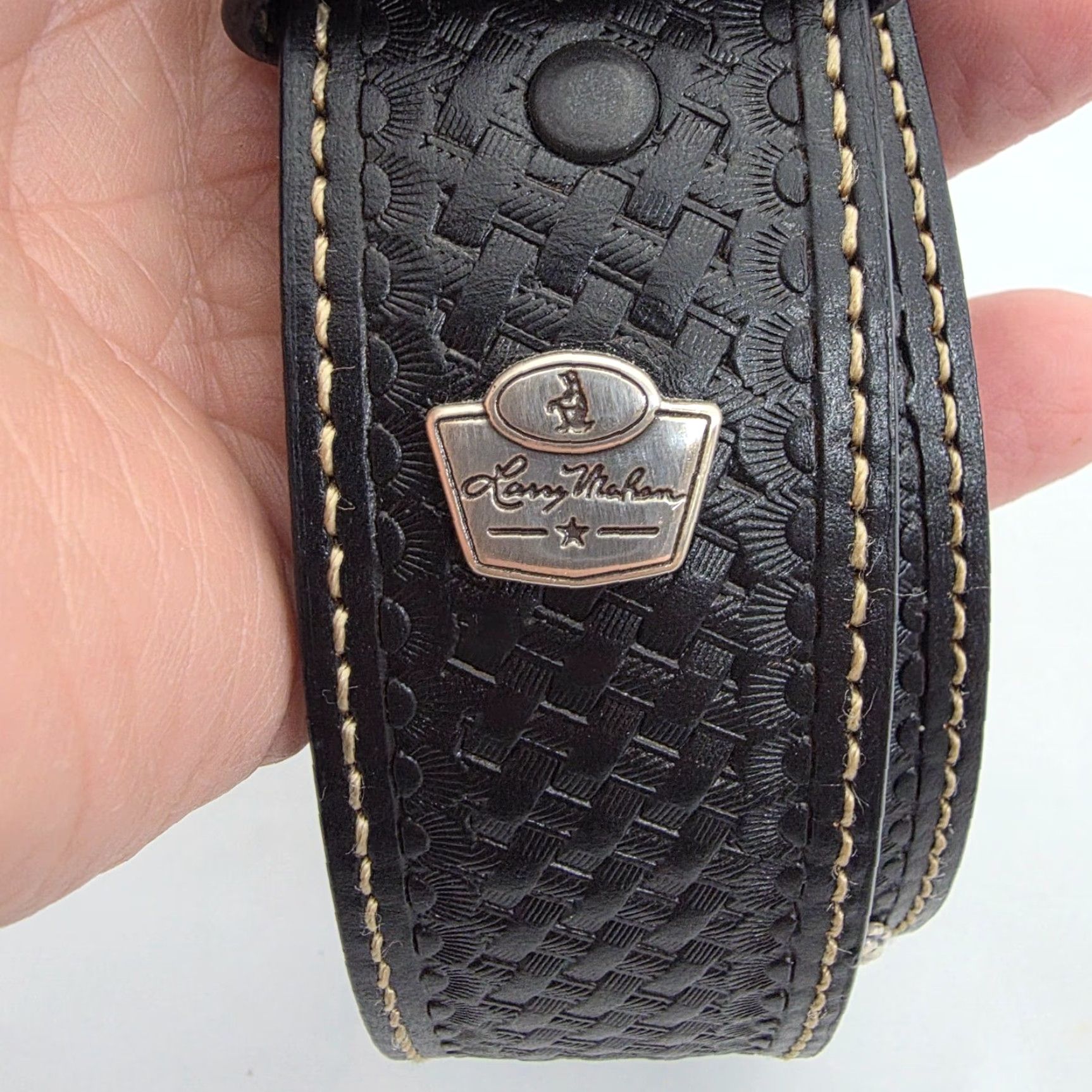 Vintage LARRY MAHAN Western Belt Buckle Black Genuine Leather Silver Stars Men’s Size 38 Belt Size 38 - 2 Thumbnail