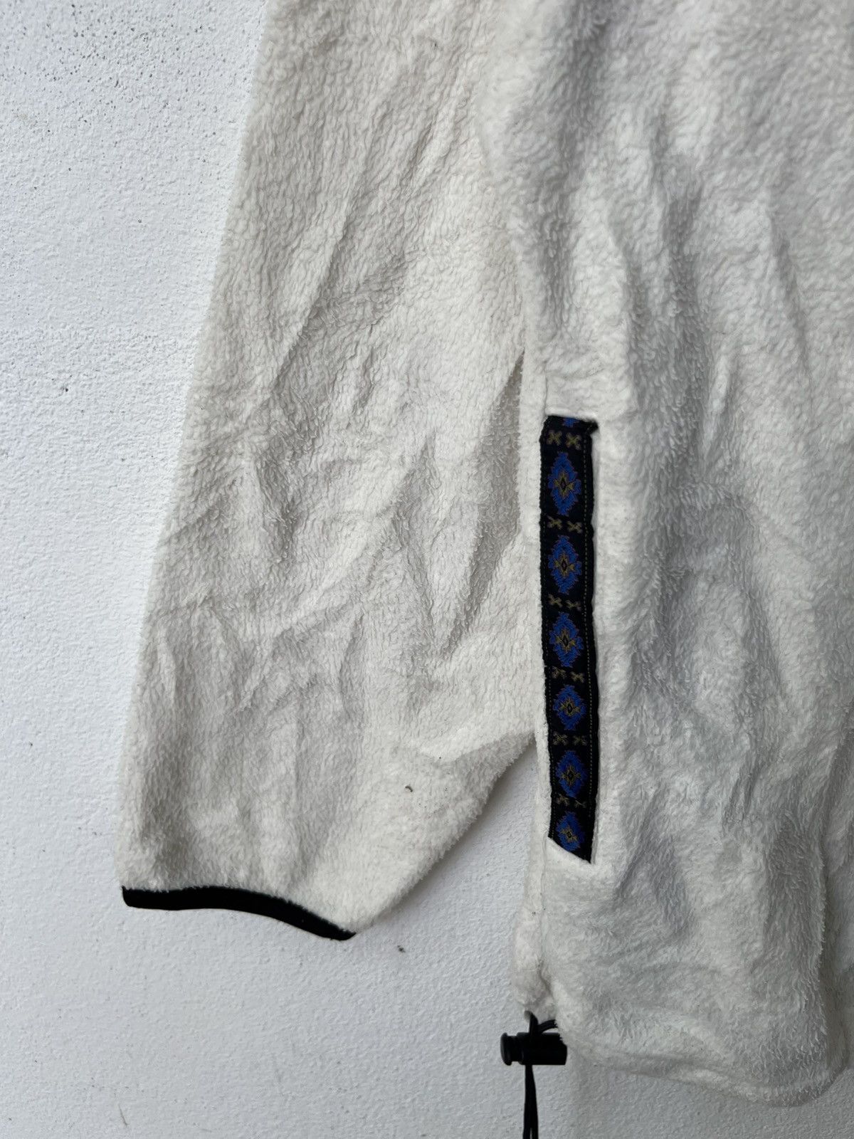 Japanese Brand 🔥Macalister White Fleece With Navajo Motive Strap Neck Size US M / EU 48-50 / 2 - 6 Thumbnail