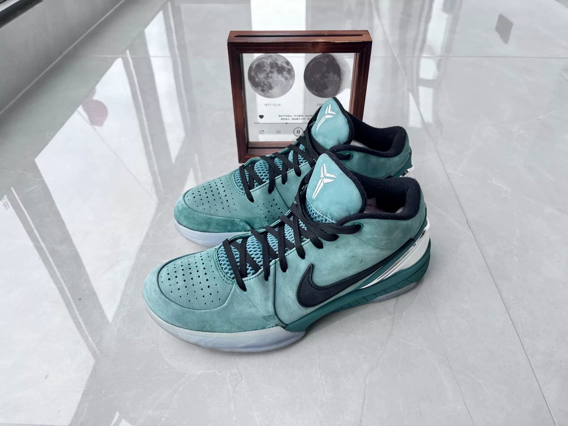 Nike Nike KOBE4 Green Lowtop Sneakers 11 Men Size US 11 / EU 44 - 1 Thumbnail