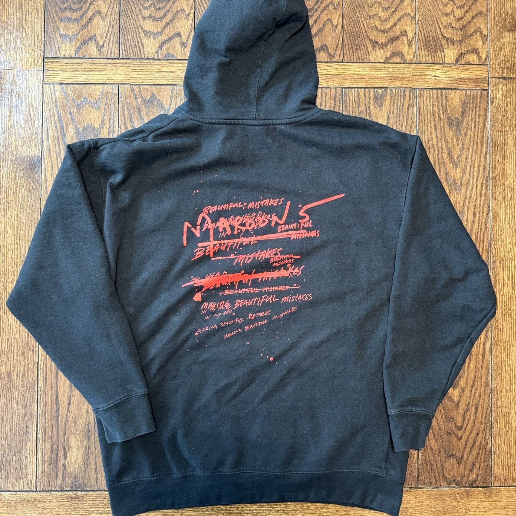 Vintage Maroon 5 Beautiful Mistakes Size XXL Black Hoodie Adam Levine Size US XXL / EU 58 / 5 - 5 Thumbnail