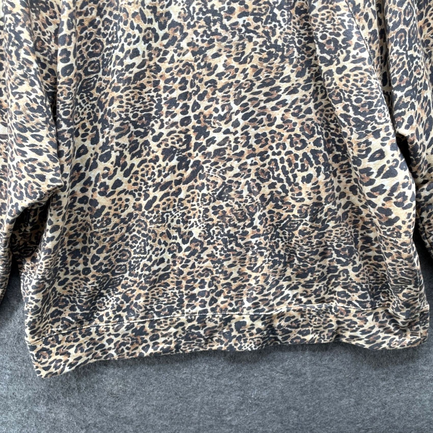 Vintage Kosiuko Sweatshirt Leopard Print Womens XL Ballon Sleeve Boat Neck Beige Size XL / US 12-14 / IT 48-50 - 4 Thumbnail