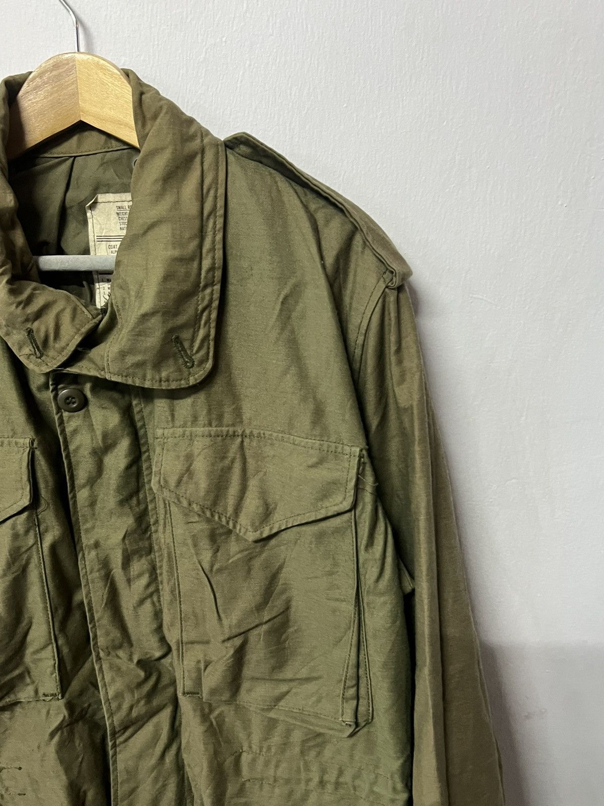 Alpha Industries VINTAGE AVIREX M-65 SUN FADED Size US M / EU 48-50 / 2 - 7 Thumbnail