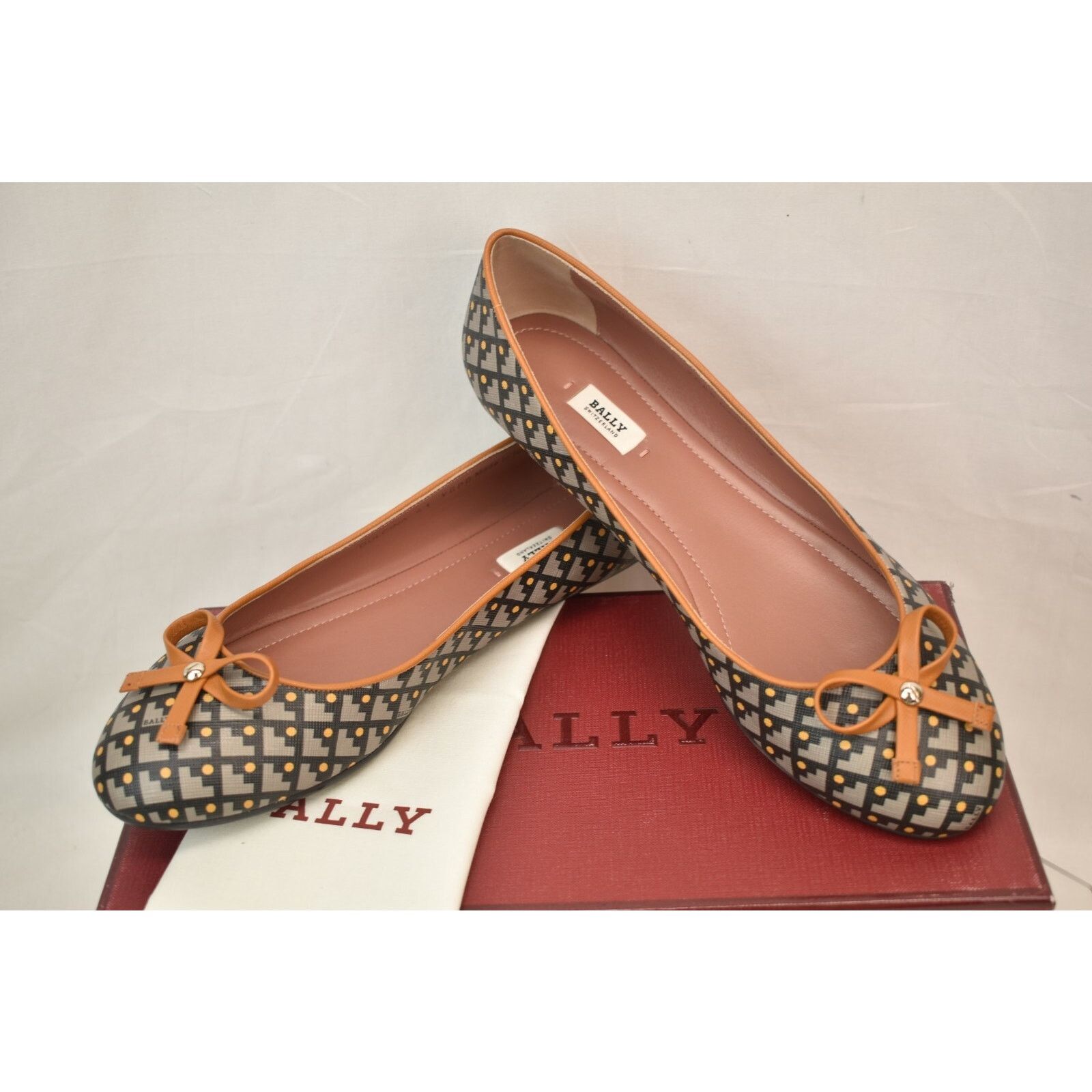 Bally BALLY DULCINA BEIGE COATED CANVAS LOGO LEATHER BOW FLATS 10 Size US 10 / IT 40 - 4 Thumbnail