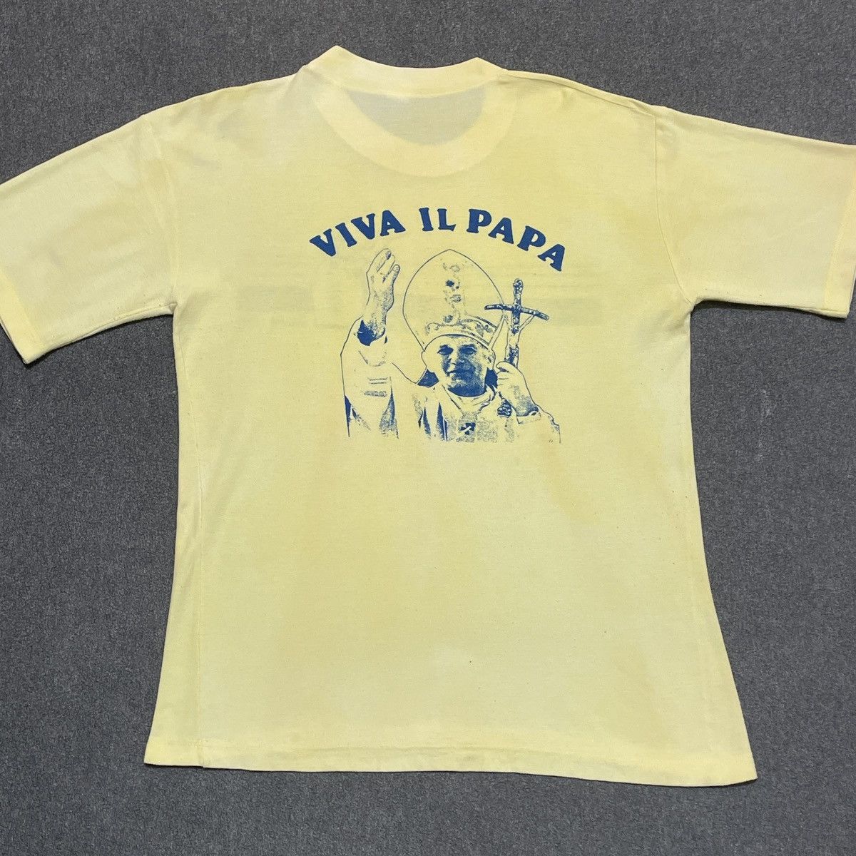 Vintage Vintage Pope 1989 Bienvenue à Jean Paul II Faded T-shirt Size US L / EU 52-54 / 3 - 7 Thumbnail
