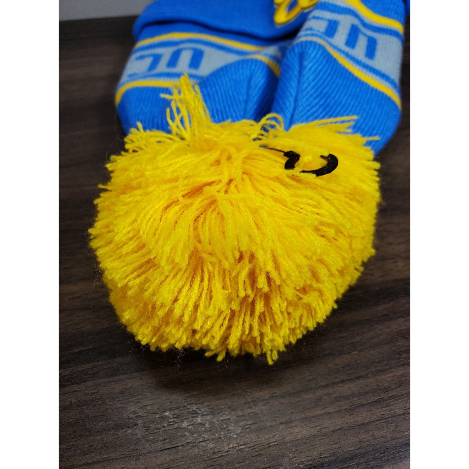 NCAA × New Era UCLA Bruins Beanie Winter Hat Cap University Los Angeles Size ONE SIZE - 5 Thumbnail
