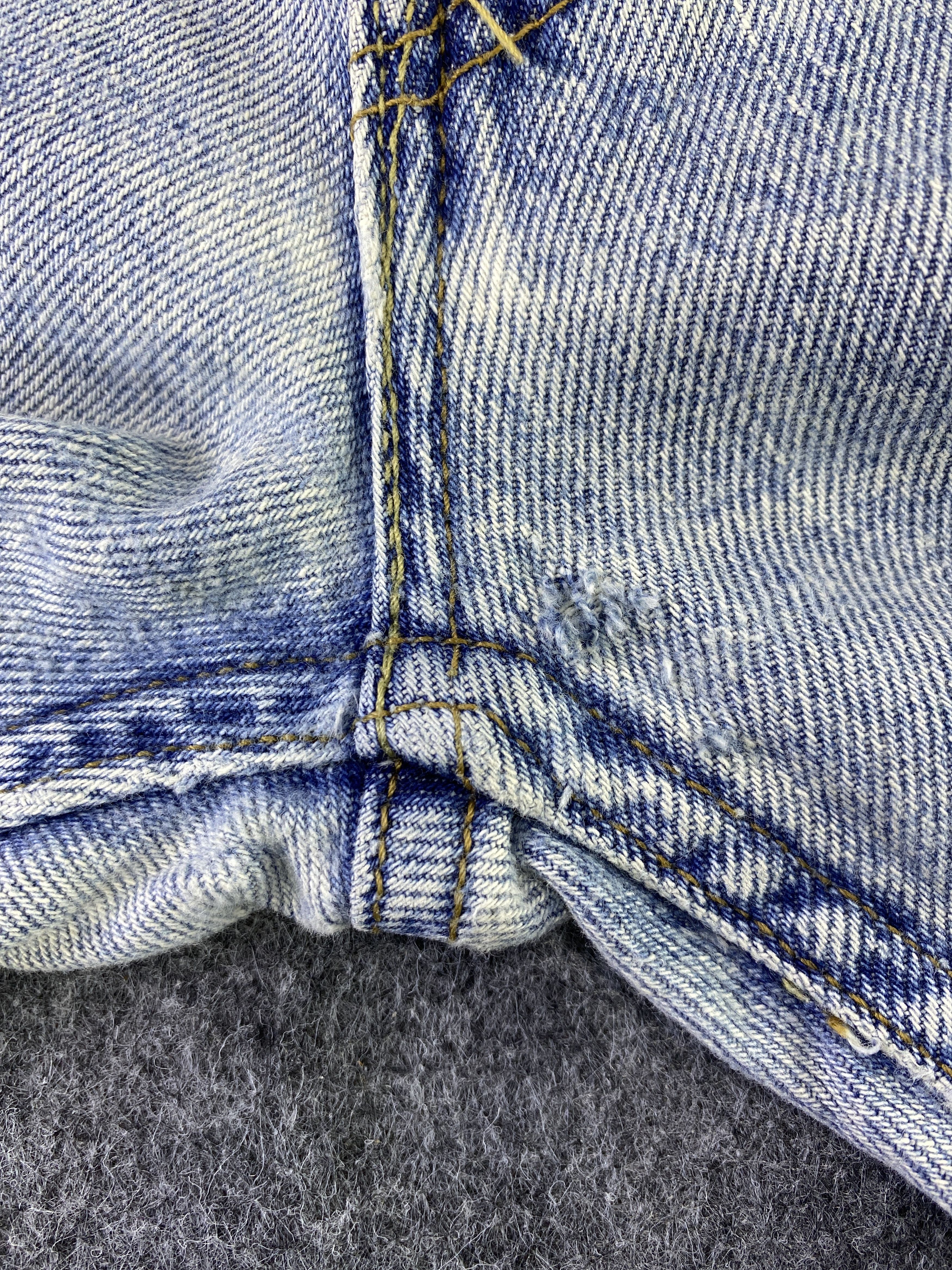 Levi's VINTAGE LEVI'S 505 BLUE WASH JEANS - J894 Size US 34 / EU 50 - 12 Thumbnail