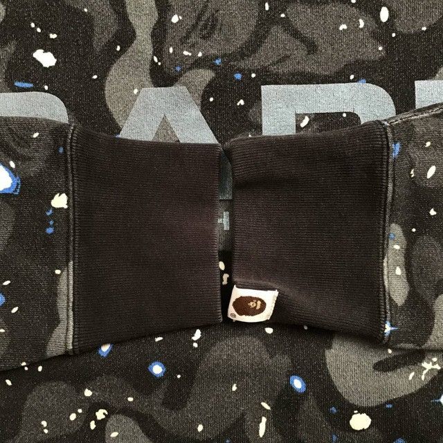 Bape 💫Glow in the dark💫 BAPE Space Camo sweat shirt a bathing ape Size US M / EU 48-50 / 2 - 8 Thumbnail
