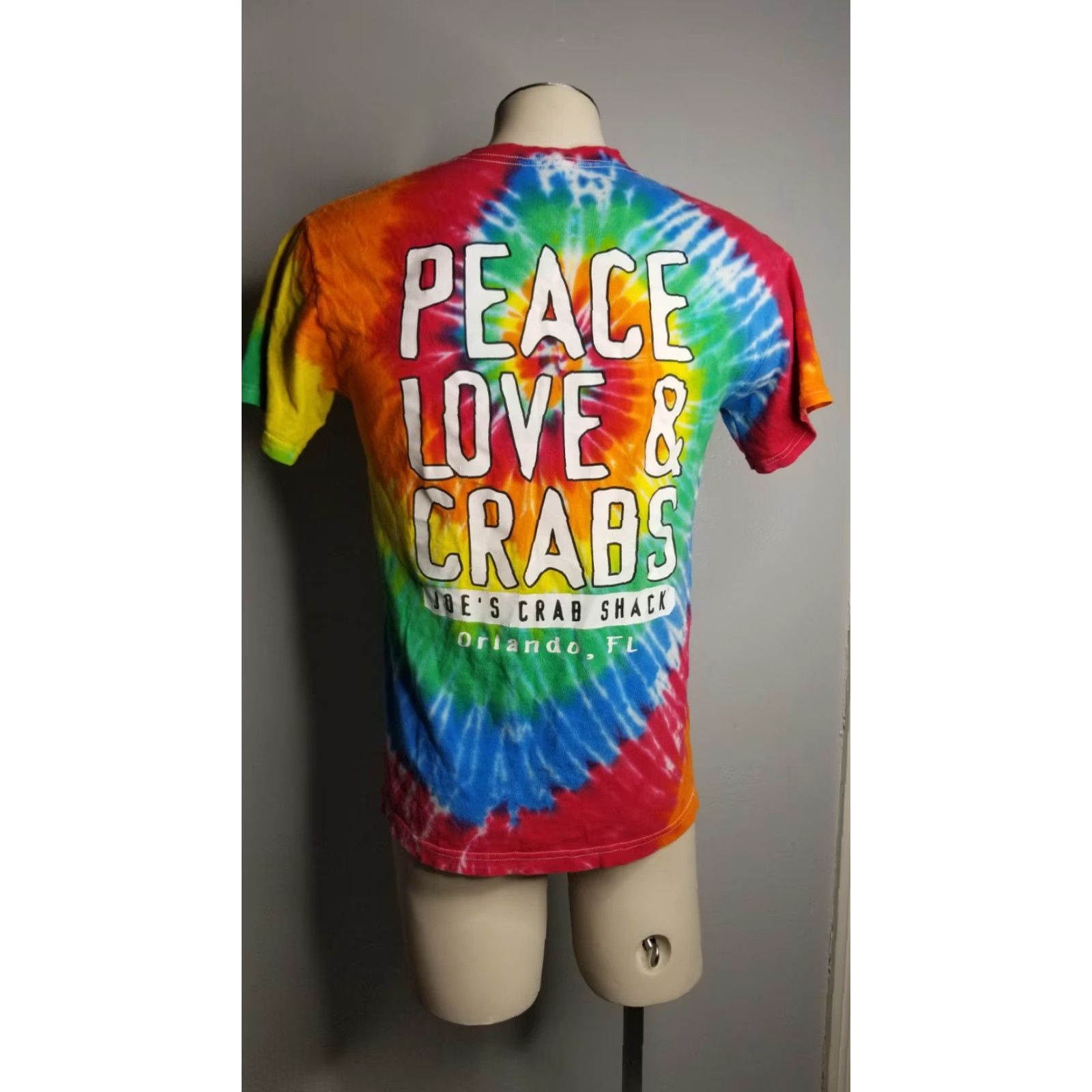 Delta VINTAGE Mens M Joe's Crab Shack Peace Love and Crabs Tie Dye T-Shirt Size US M / EU 48-50 / 2 - 3 Thumbnail
