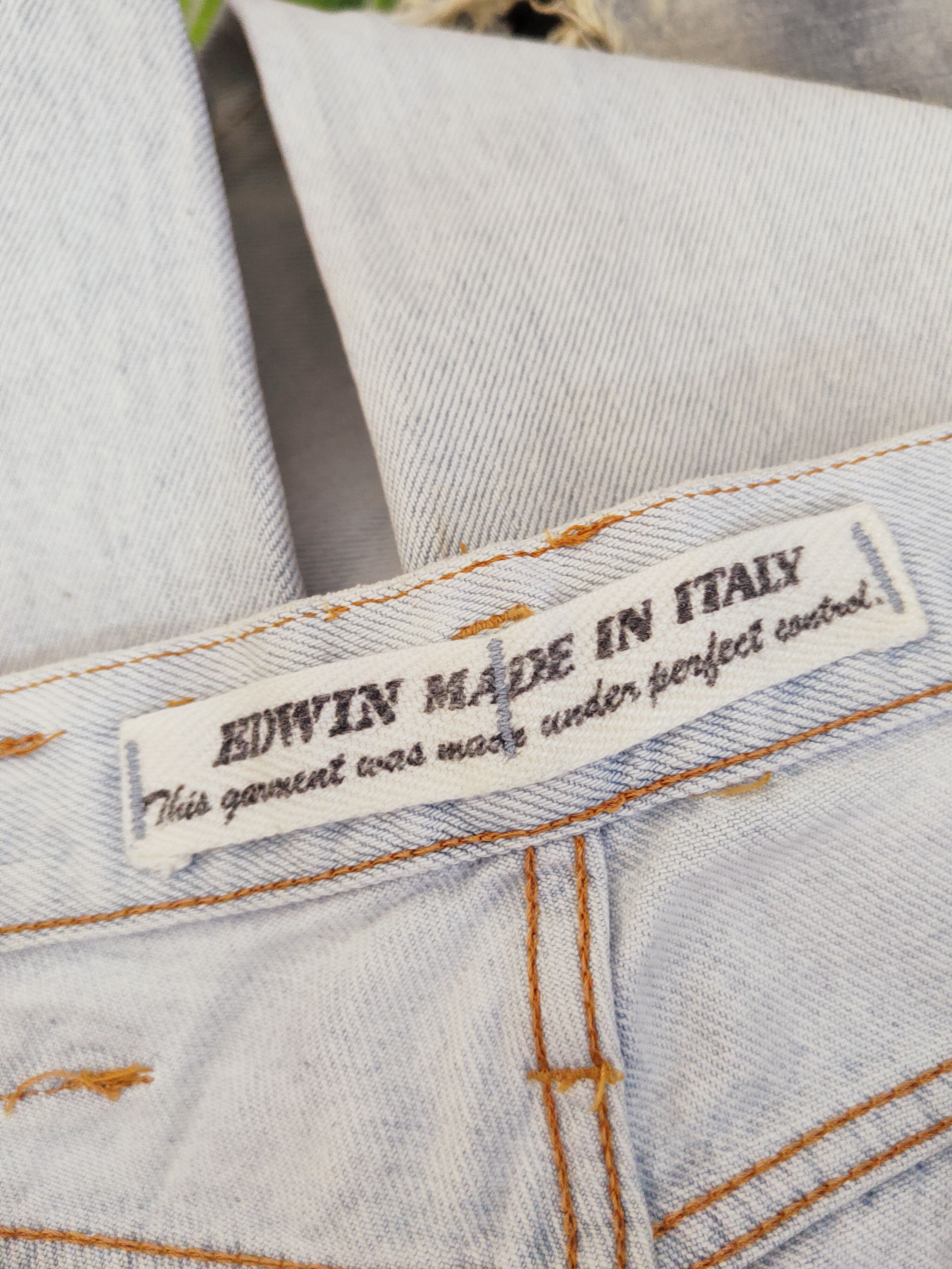 Edwin × Vintage Vintage 💥 Edwin Light Blue Distressed Ripped Jeans Size 28" / US 6 / IT 42 - 20 Thumbnail