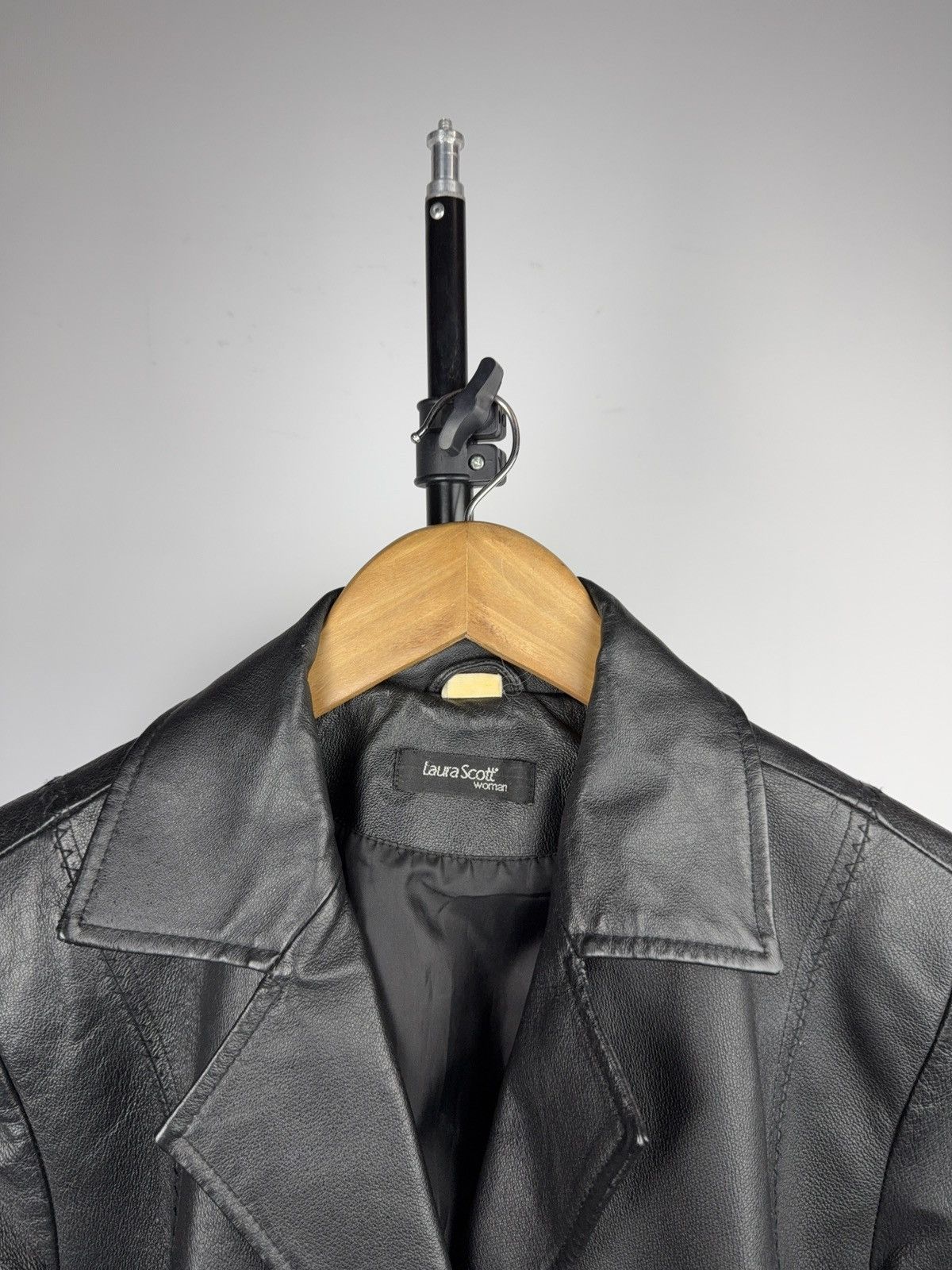 Genuine Leather Vintage 90s Japanese Avant Garde Black Real Leather Coat M Size M / US 6-8 / IT 42-44 - 14 Thumbnail