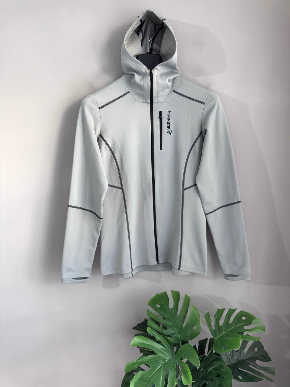 Norrona Norrona Trollveggen Warm Wool1 Women's Grey Zip Hoodie, M Size M / US 6-8 / IT 42-44 - 1 Thumbnail