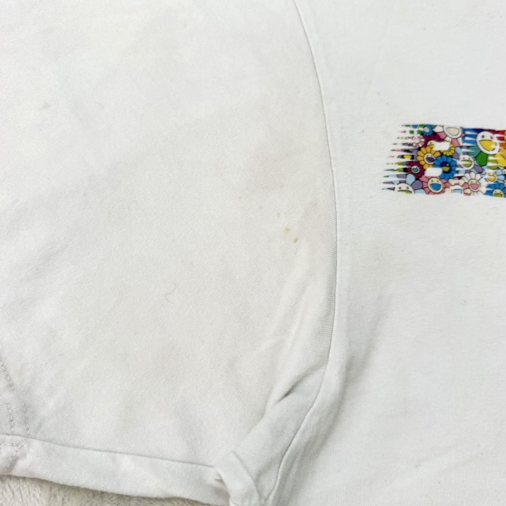 Uniqlo Billie Eilish Uniqlo Shirt Womens M White Murakami Graphic T-Shirt Tee Size M / US 6-8 / IT 42-44 - 7 Thumbnail