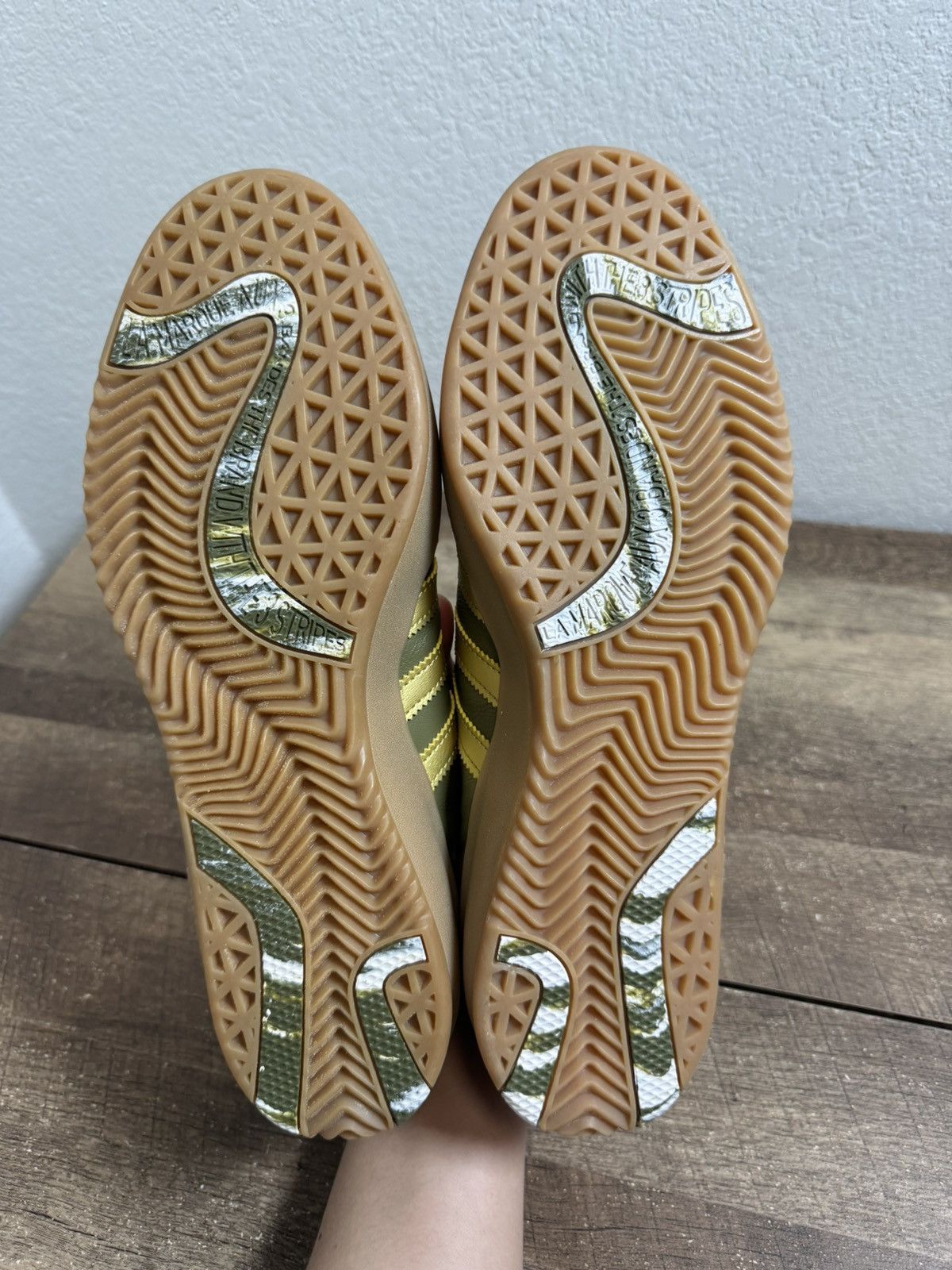 Adidas Adidas Palace X Puig Samba Size 11 Olive Gold Palace Samba Size US 11 / EU 44 - 6 Thumbnail