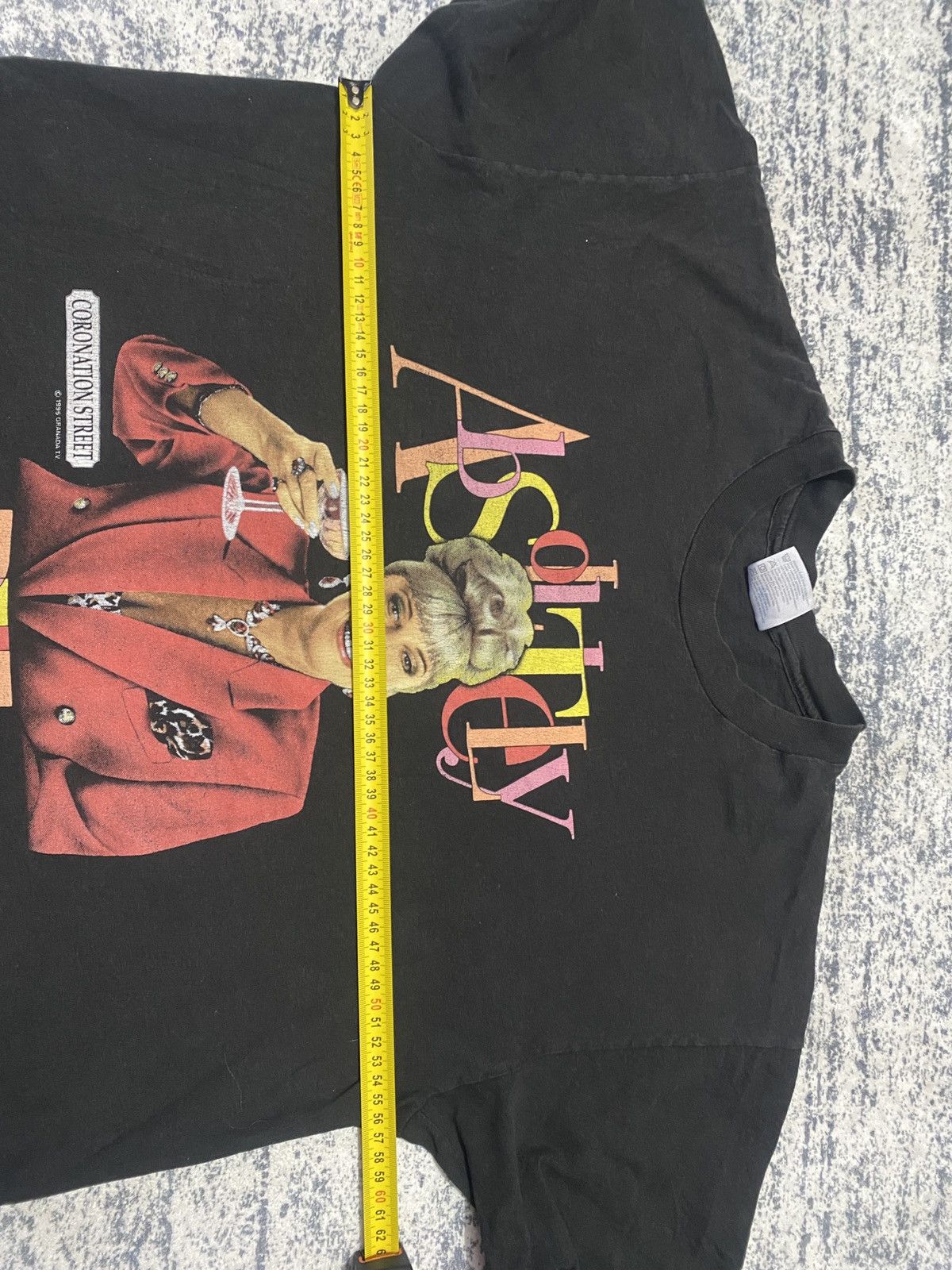 Vintage Absolutely bet vintage coronation granada tv tee 90s Size US L / EU 52-54 / 3 - 7 Thumbnail