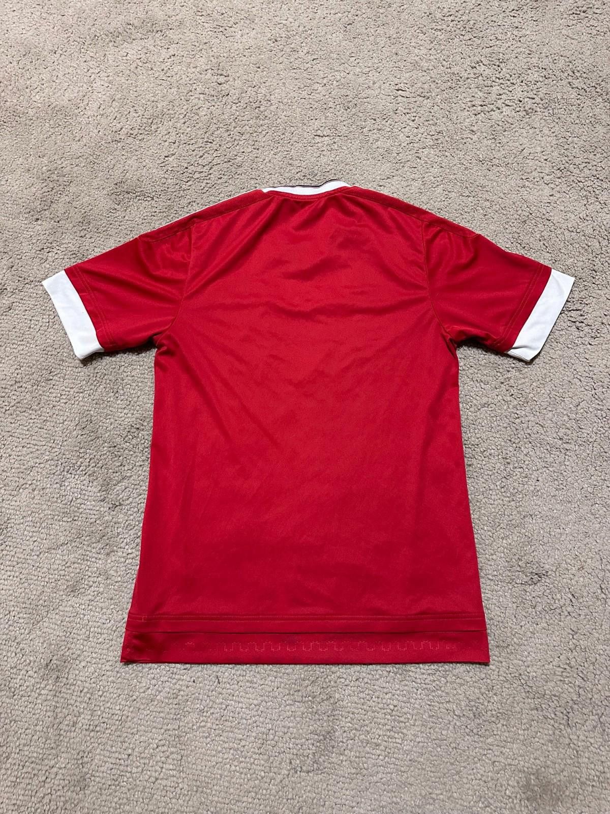 Adidas MANCHESTER UNITED 2015/2016 FOOTBALL SHIRT JERSEY HOME SIZ S Size US S / EU 44-46 / 1 - 7 Thumbnail