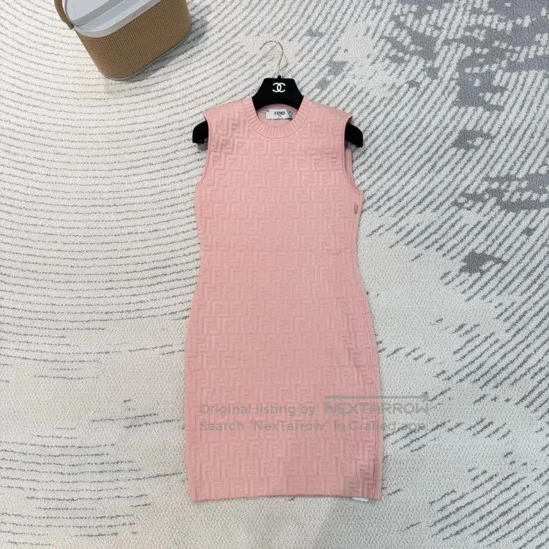 Fendi Fendi SS22 Logo Raised Embossing Sleeveless Dress Size M / US 6-8 / IT 42-44 - 2 Thumbnail