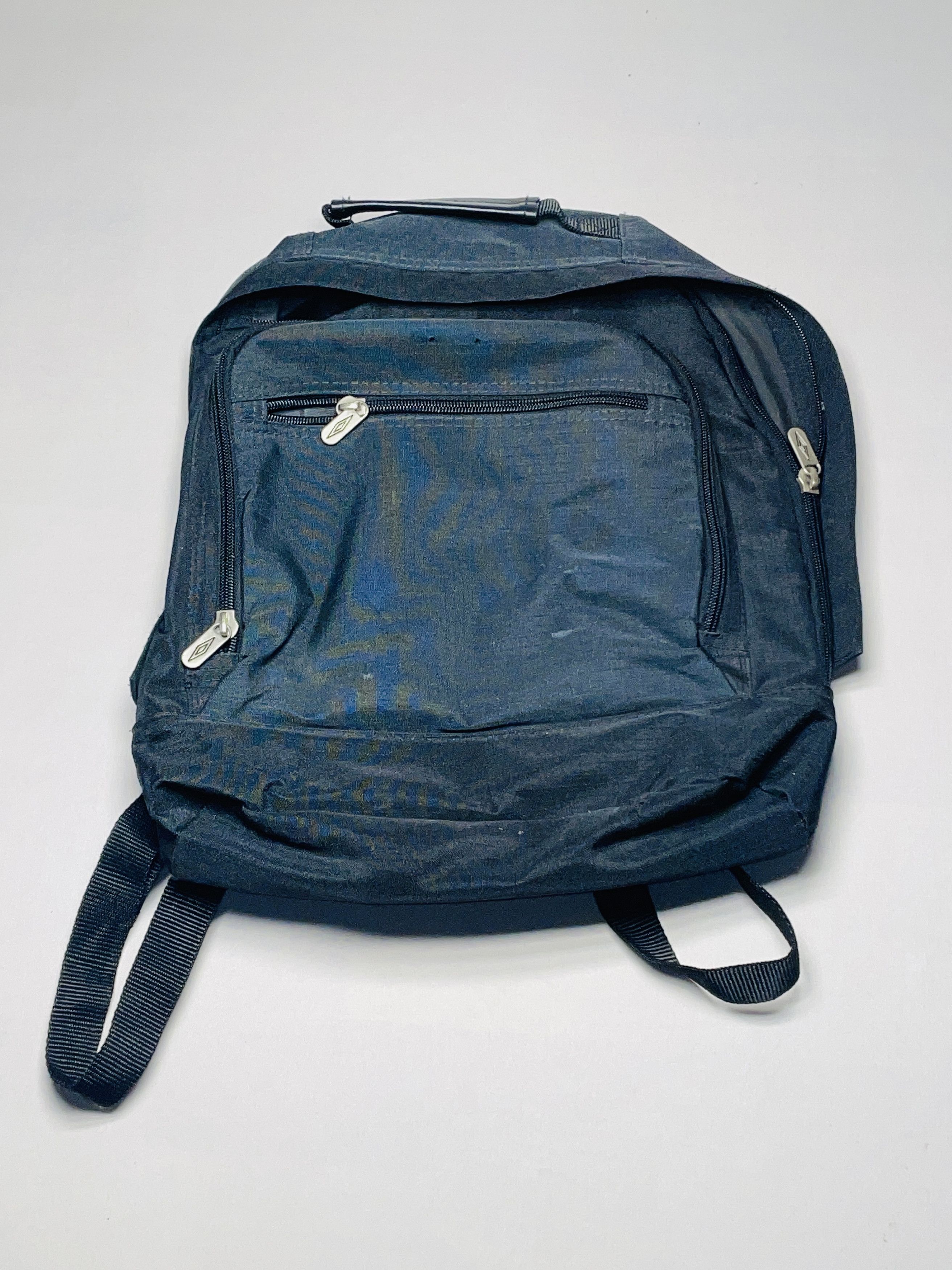 Umbro Vintage Umbro Rucksack – Schwarz –sichtbarer Defekt Size ONE SIZE - 1 Thumbnail