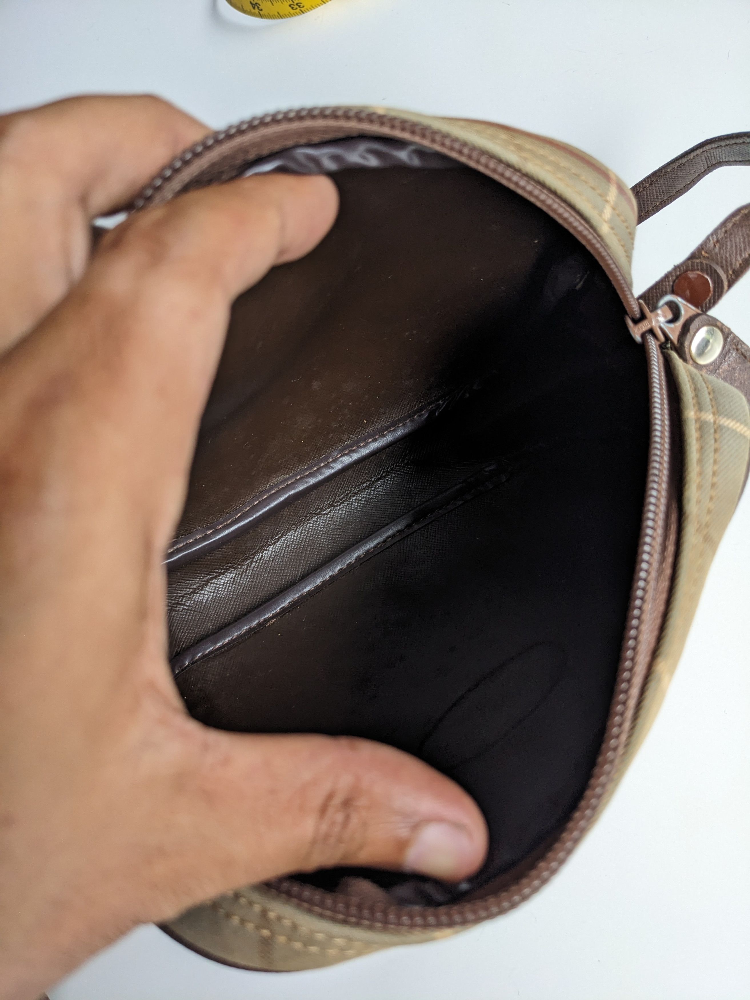 Burberry × Vintage Vintage Burberrys checked sling bag Size ONE SIZE - 9 Thumbnail