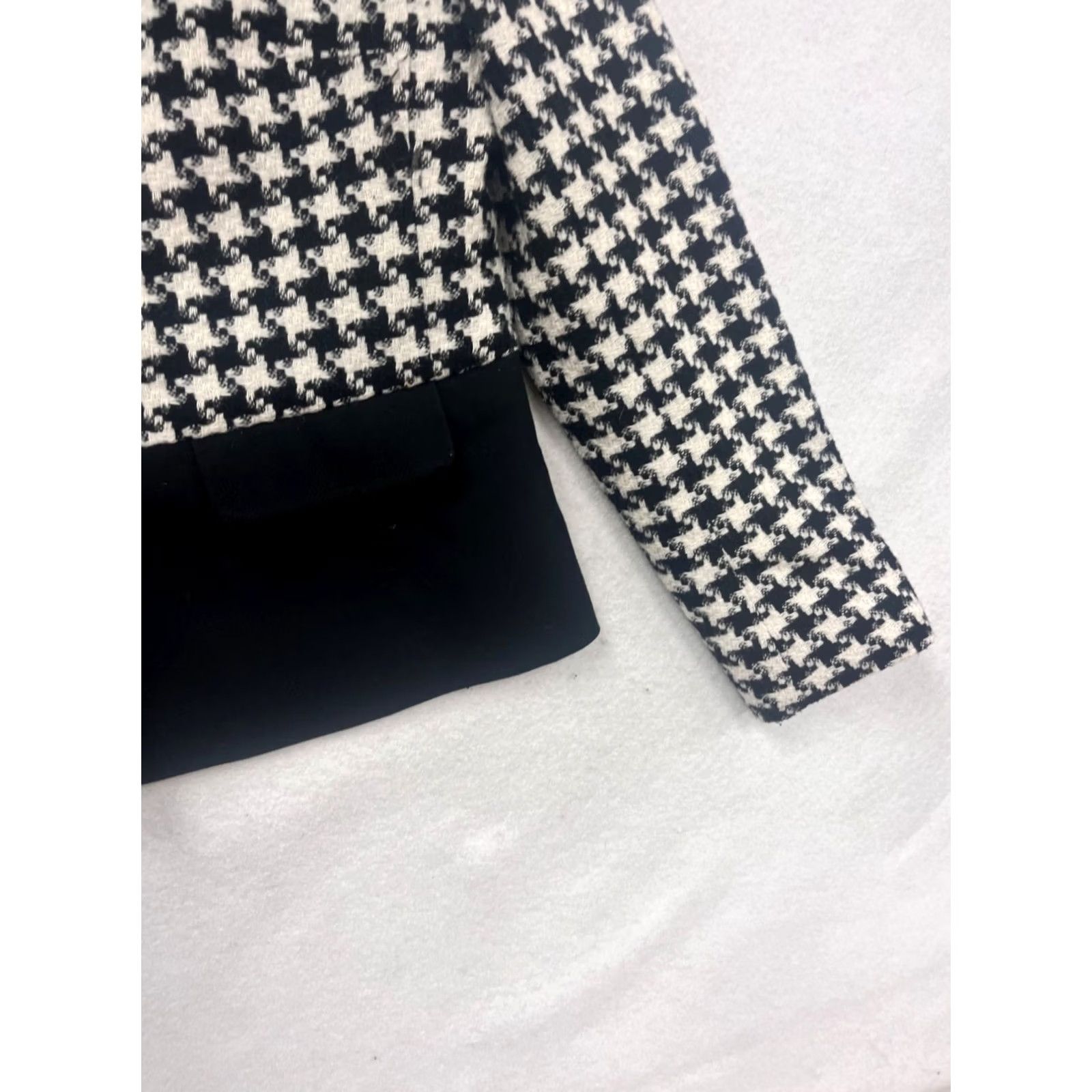Talbots Talbots Womens Blazer Houndstooth Size 10 Black Wool/Nylon Like New Pants Suit Womens Size L / US 10 / IT 46 - 7 Thumbnail
