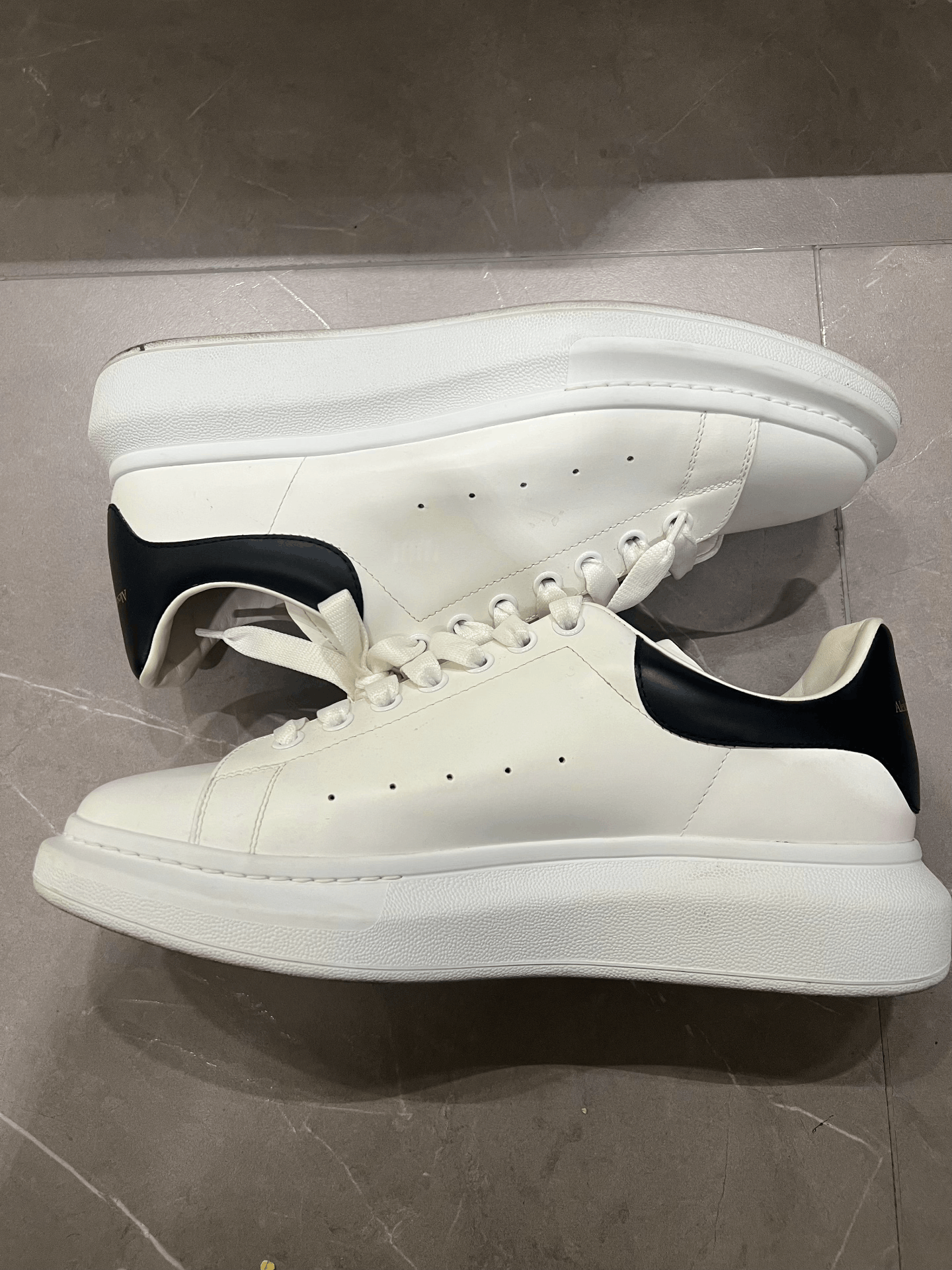 Alexander McQueen Alexander McQueen Classic White Sneakers Size US 11.5 / EU 44-45 - 1 Thumbnail