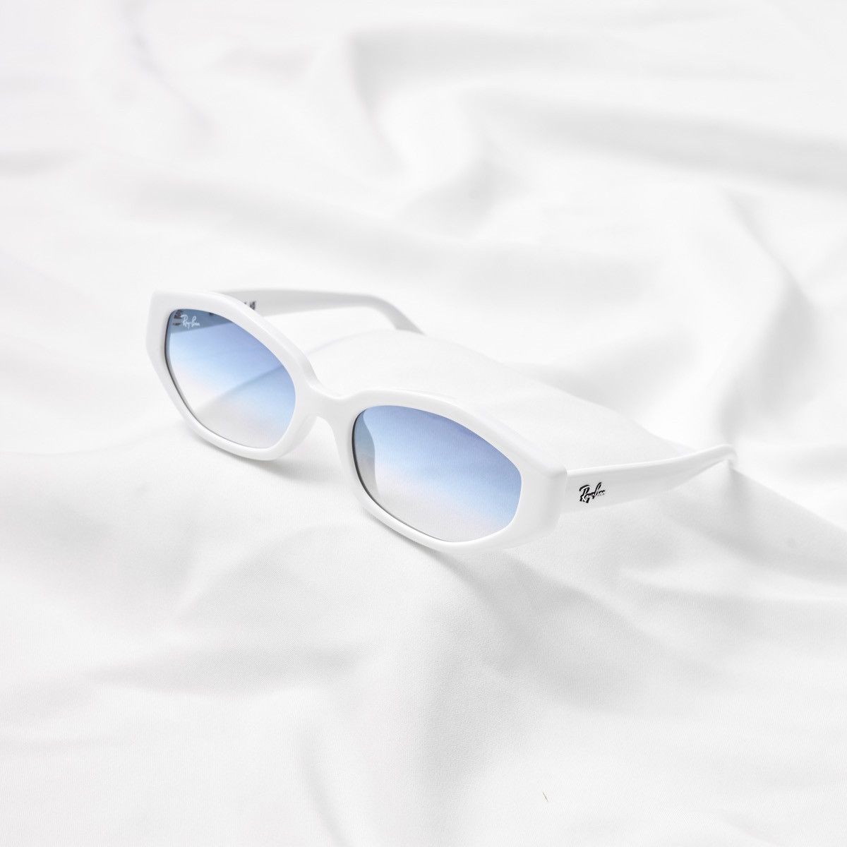RayBan RAYBAN x JENNIE 0RB4473D 677219 SUNGLASSES Size ONE SIZE - 1 Thumbnail
