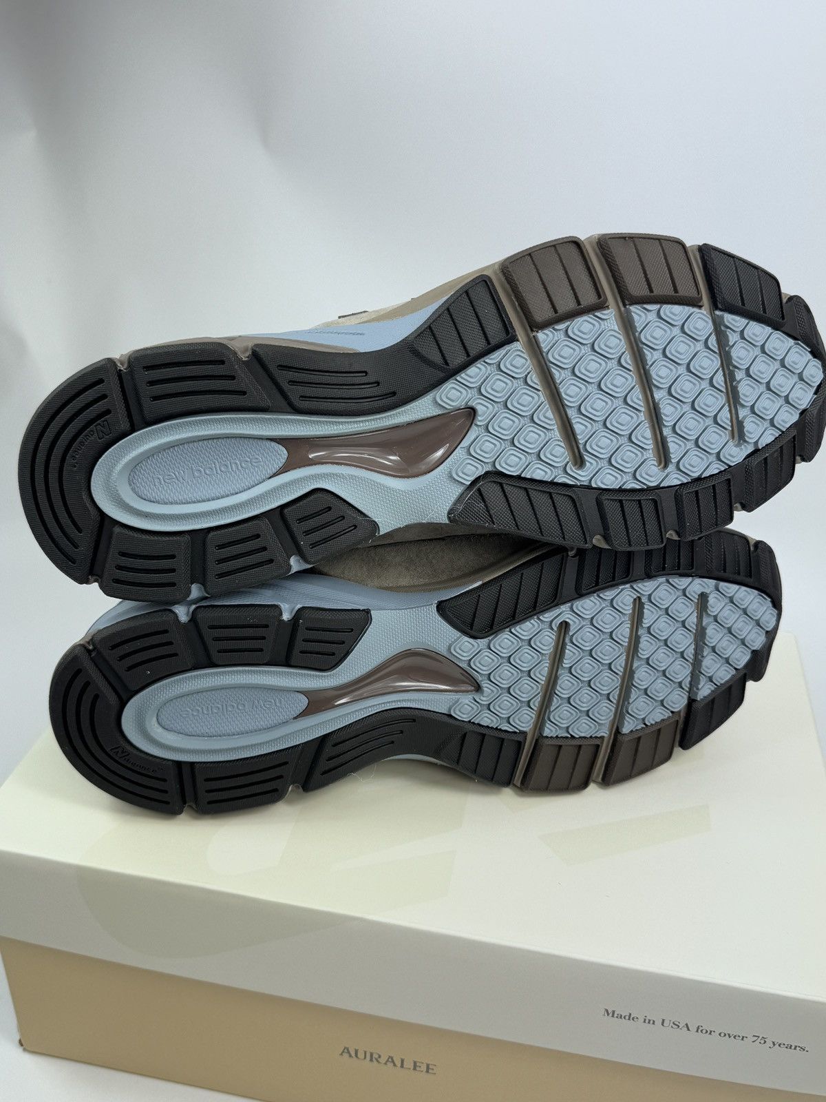 Auralee × New Balance NEW BALANCE X AURALEE 990v4 SNEAKERS Size US 10.5 / EU 43-44 - 6 Thumbnail