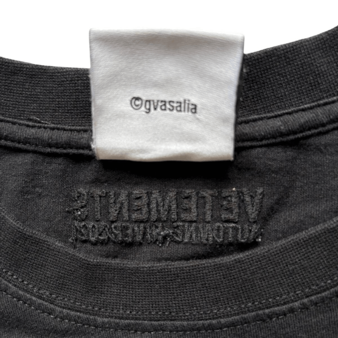Vetements Vetements AW21 Logo T-Shirt Black Front & Back Logo Size US M / EU 48-50 / 2 - 5 Thumbnail