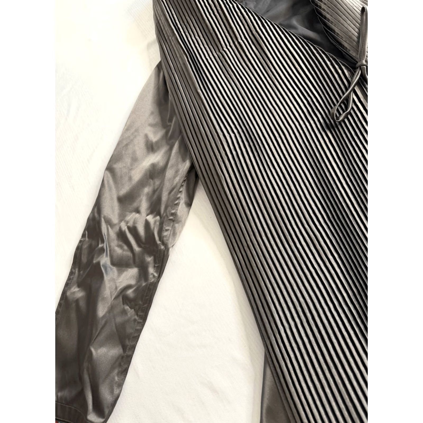 Mycra Pac Jacket Women Size S Grey Reversible Rain Coat Iridescent New in Gray, Women's — image 2 of 6