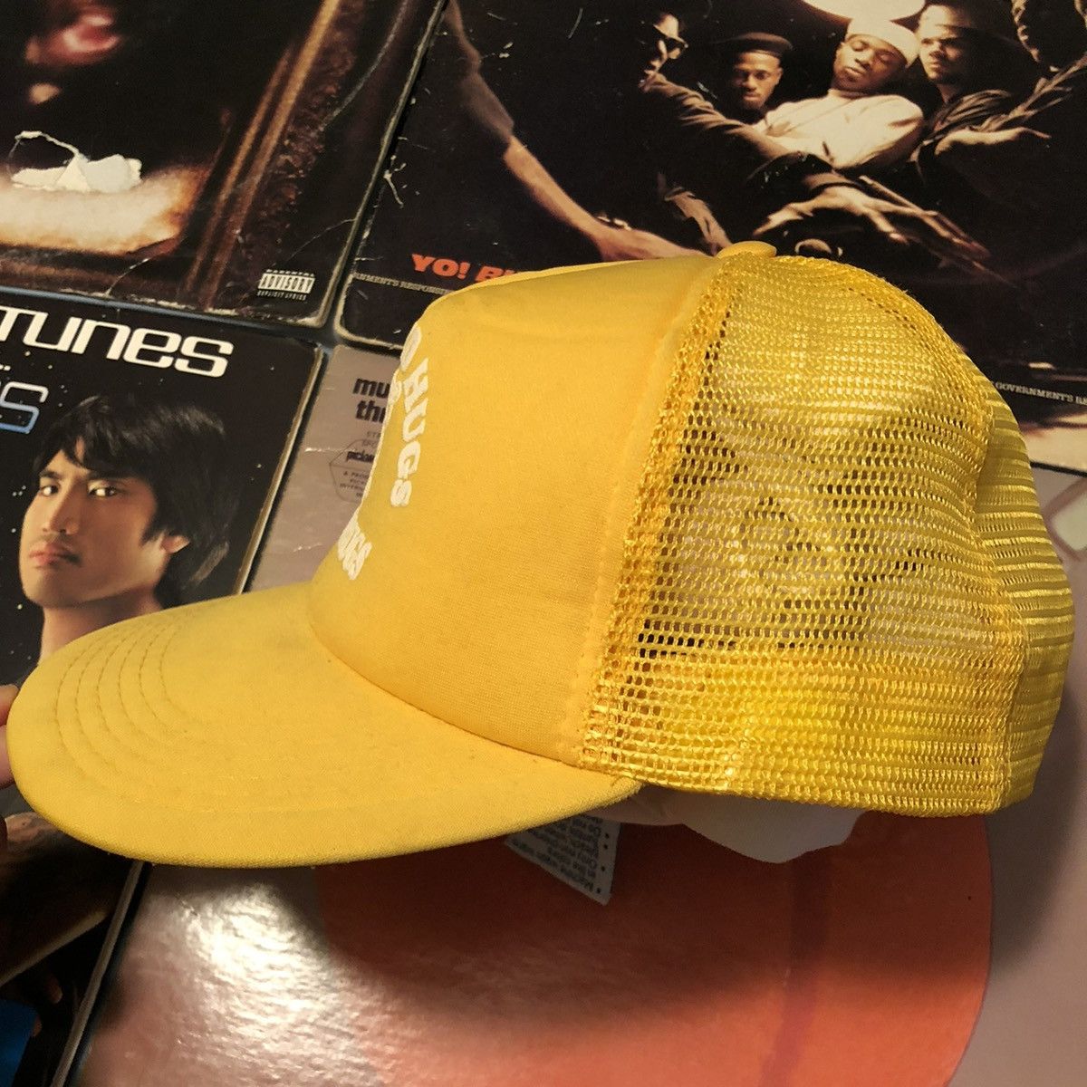 Vintage Vintage 90s “Kids Need Hugs Not Drugs” Trucker Hat Size ONE SIZE - 6 Thumbnail