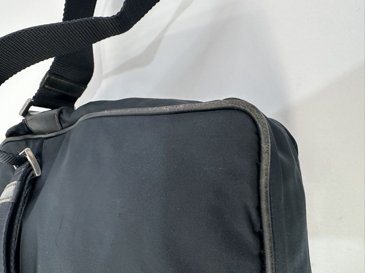 Prada PRADA Tessuto Nylon Flat Messenger Bag Navy Size ONE SIZE - 4 Thumbnail