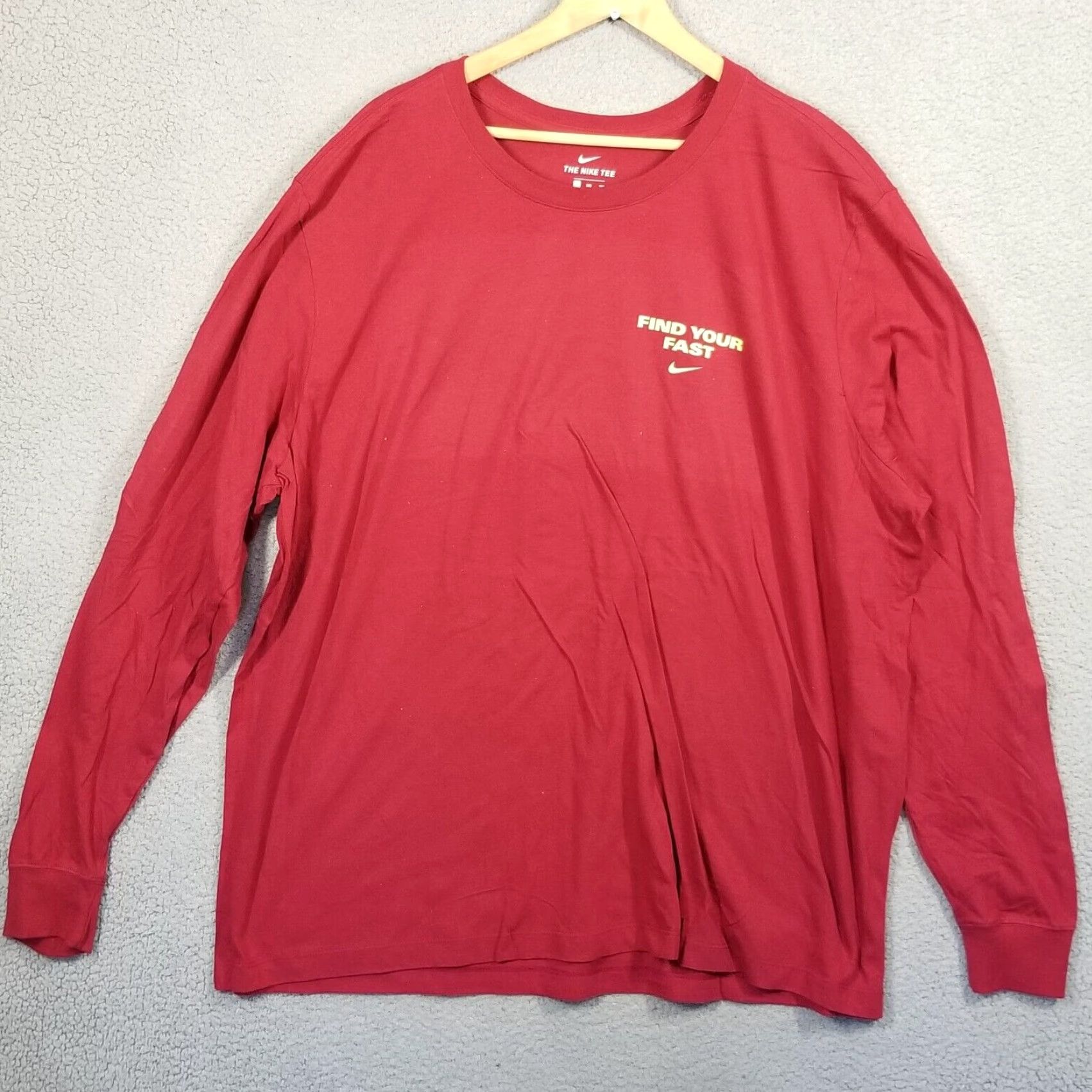 Nike Nike Men's XXL Red Long Sleeve Running T-Shirt Pullover Jogging Athletic 2020s Size US XXL / EU 58 / 5 - 2 Thumbnail