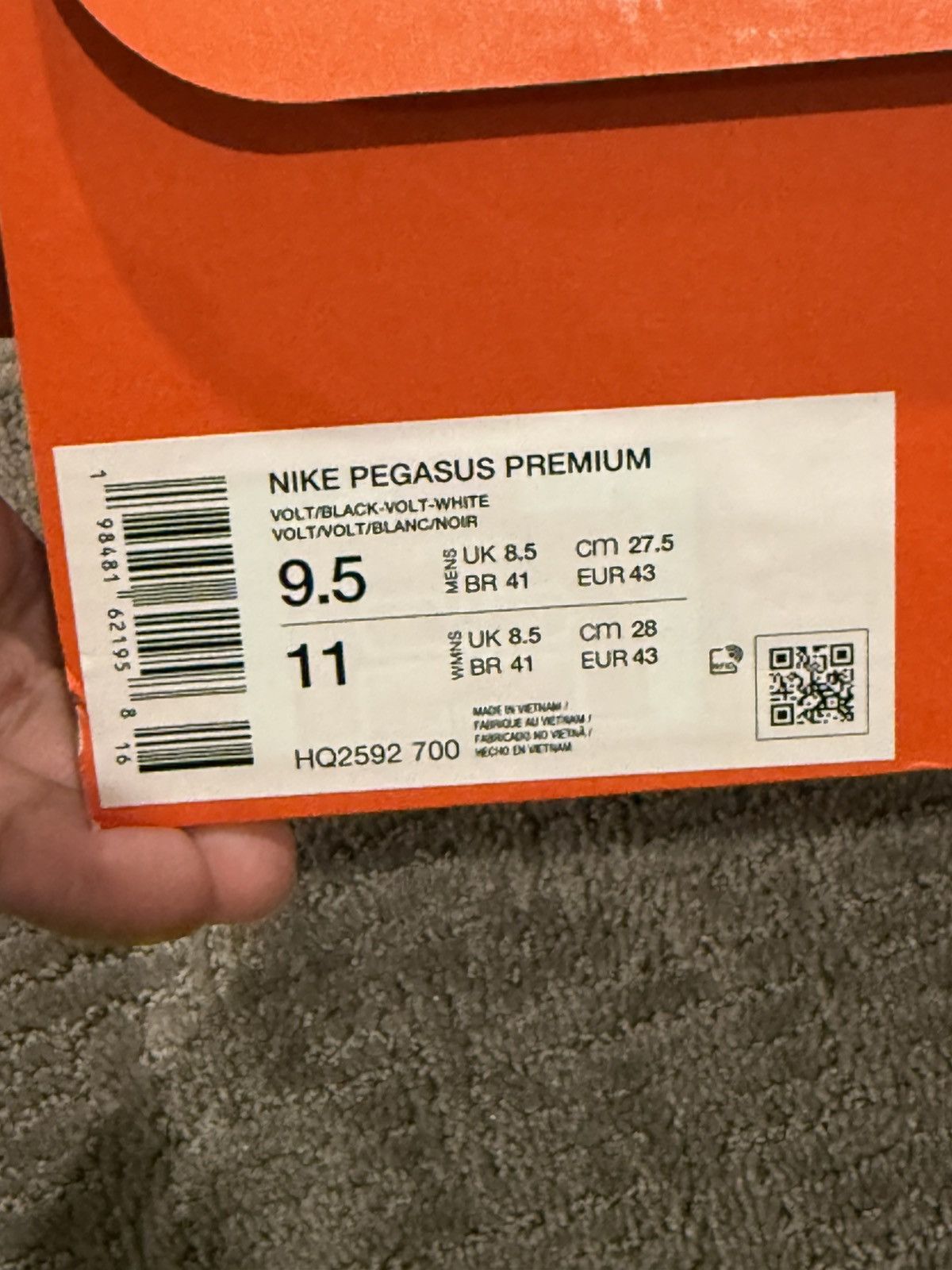 Nike Nike Pegasus Premium - Volt Black - size 9.5 Size US 9.5 / EU 42-43 - 7 Thumbnail