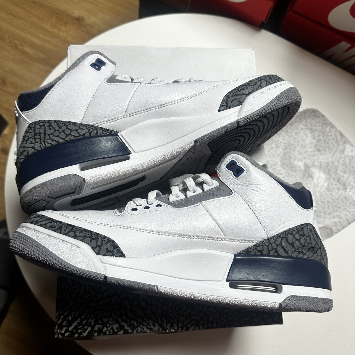 Jordan Brand *NEW* SIZE 10.5 US MEN Air Jordan 3 Retro MIDNIGHT NAVY 2023 Size US 10 / EU 43 - 3 Thumbnail