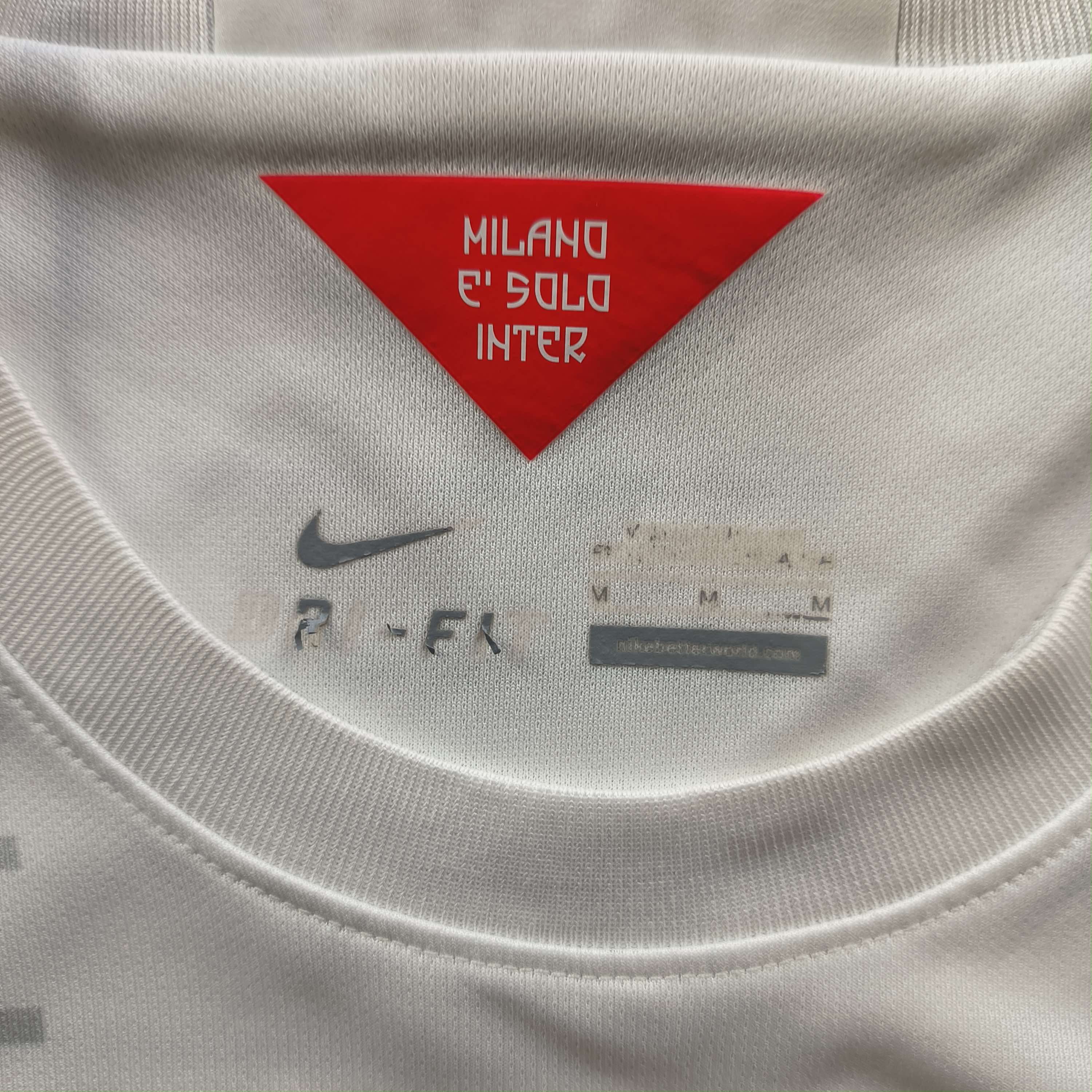 Nike Internazionale Inter Milan 2014-15 Vidic football jersey M Size US M / EU 48-50 / 2 - 4 Thumbnail