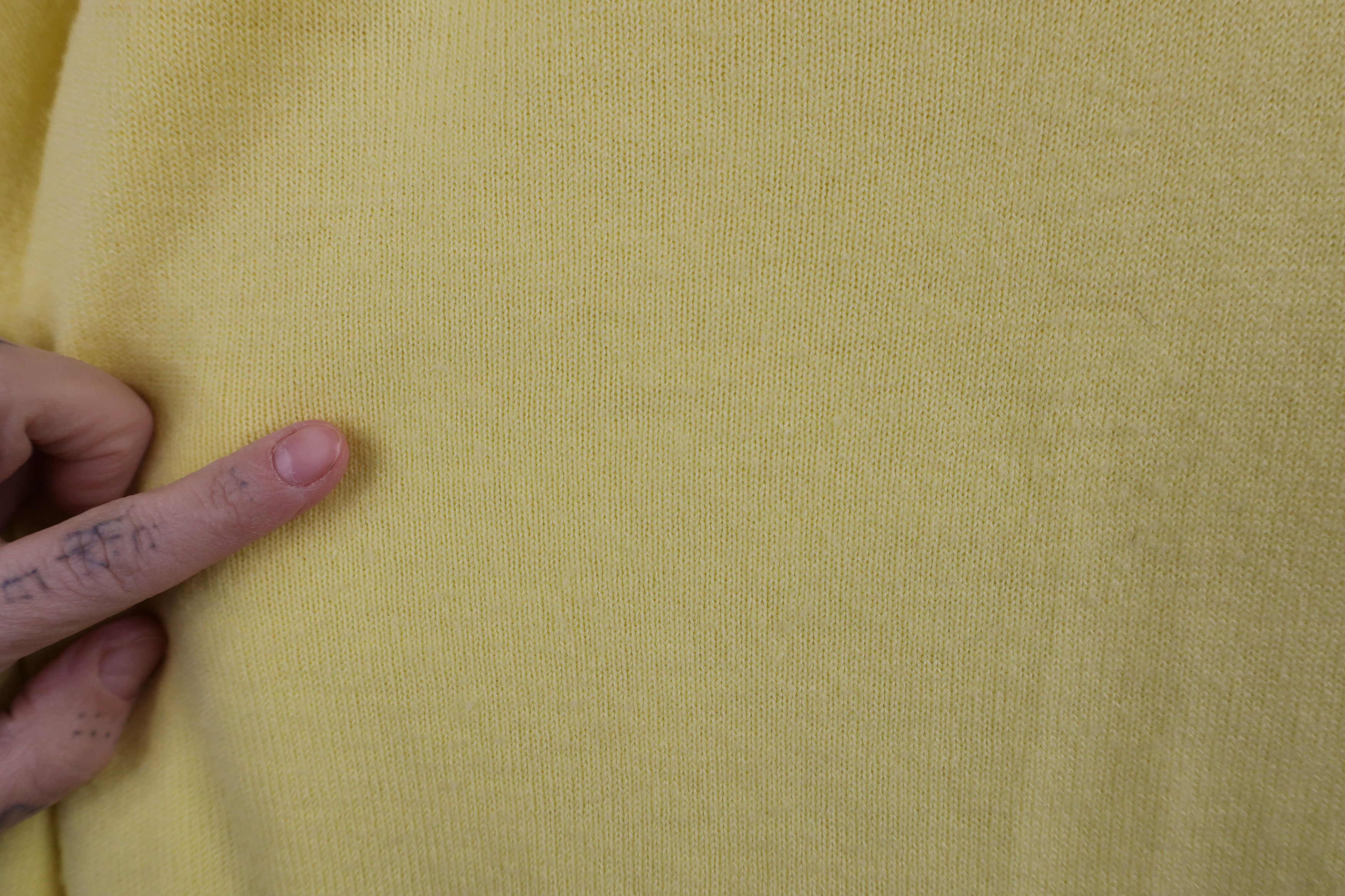 Vintage Vintage 70s Streetwear Soft Knit V-Neck Sweater Yellow USA Size US M / EU 48-50 / 2 - 4 Thumbnail