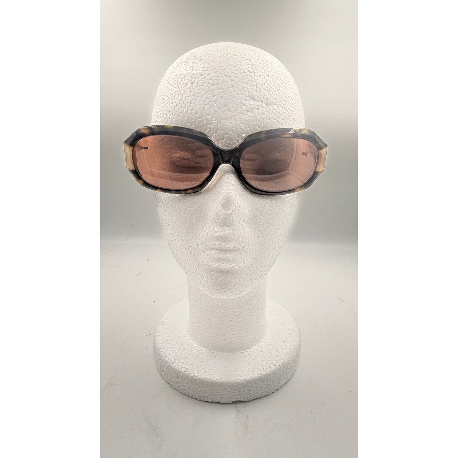 Vera Wang Vintage Simply Vera Wang Marbled Tortoise Shell Sunglasses Size ONE SIZE - 1 Thumbnail