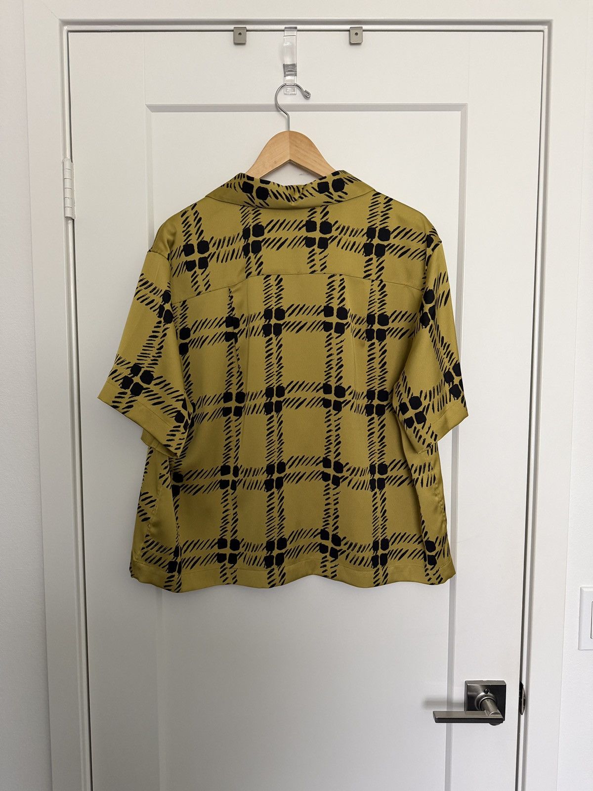 Marni × Uniqlo Uniqlo x Marni Oversized Open Collar S/S Silky Shirt Unisex Size L / US 10 / IT 46 - 3 Thumbnail