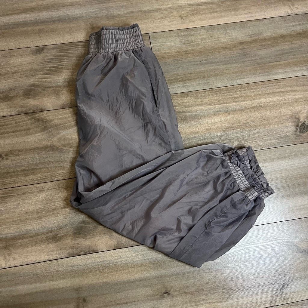Free People Free People Movement Grey Parachute/ Jogger Athletic Pants W Size 25" / US 0 / IT 36 - 1 Thumbnail