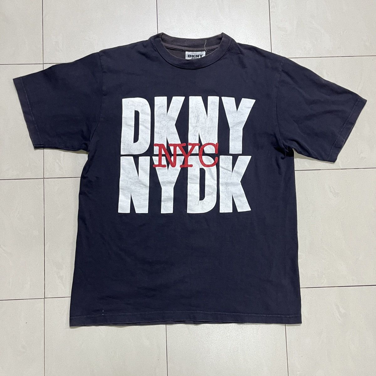 DKNY × Vintage Vintage DKNY Big Logo T Shirt Size US M / EU 48-50 / 2 - 2 Thumbnail