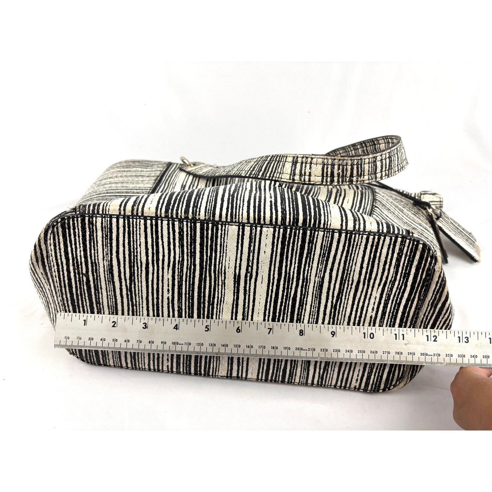 Guess Guess Kamryn Stripe Python Tote Black White Shoulder Handbag Size ONE SIZE - 8 Thumbnail