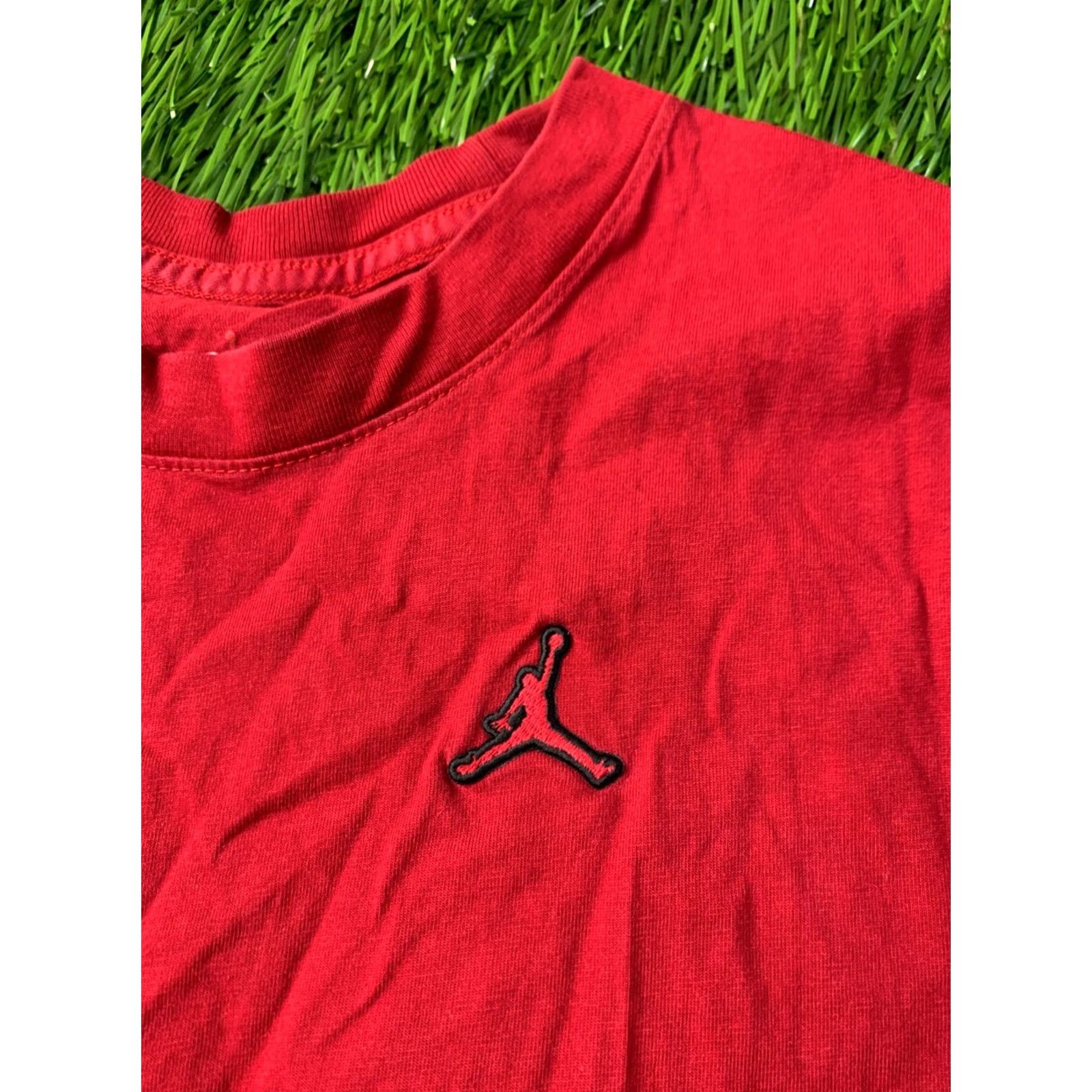 Nike NIKE AIR JORDAN ESSENTIALS T-Shirt WOMEN Casual XS Red 2022 Regular Size Type: T-Shirt 100% Cotton Size XS / US 0-2 / IT 36-38 - 3 Thumbnail
