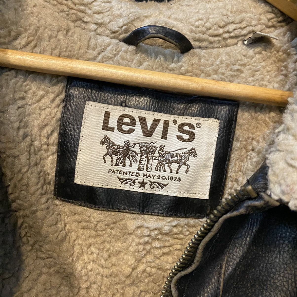 Levi's VINTAGE Y2K LEVIS HEAVY LEATHER JACKET Size US XL / EU 56 / 4 - 15 Thumbnail