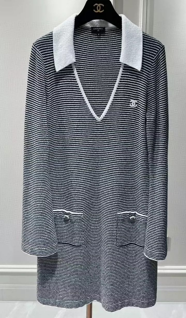 Chanel Chanel 23 Early Spring Vacation Series Black and White Str Size XS / US 0-2 / IT 36-38 - 1 Thumbnail