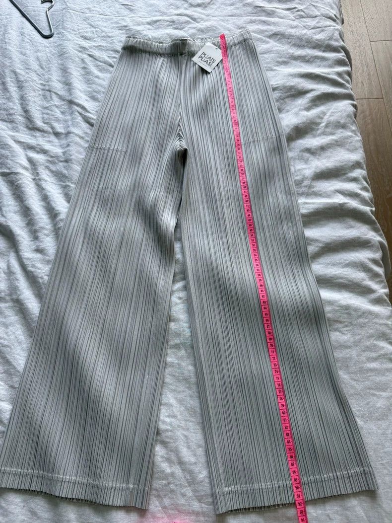 Issey Miyake Issey Miyake Grey pleated pants Size 25" / US 0 / IT 36 - 2 Thumbnail